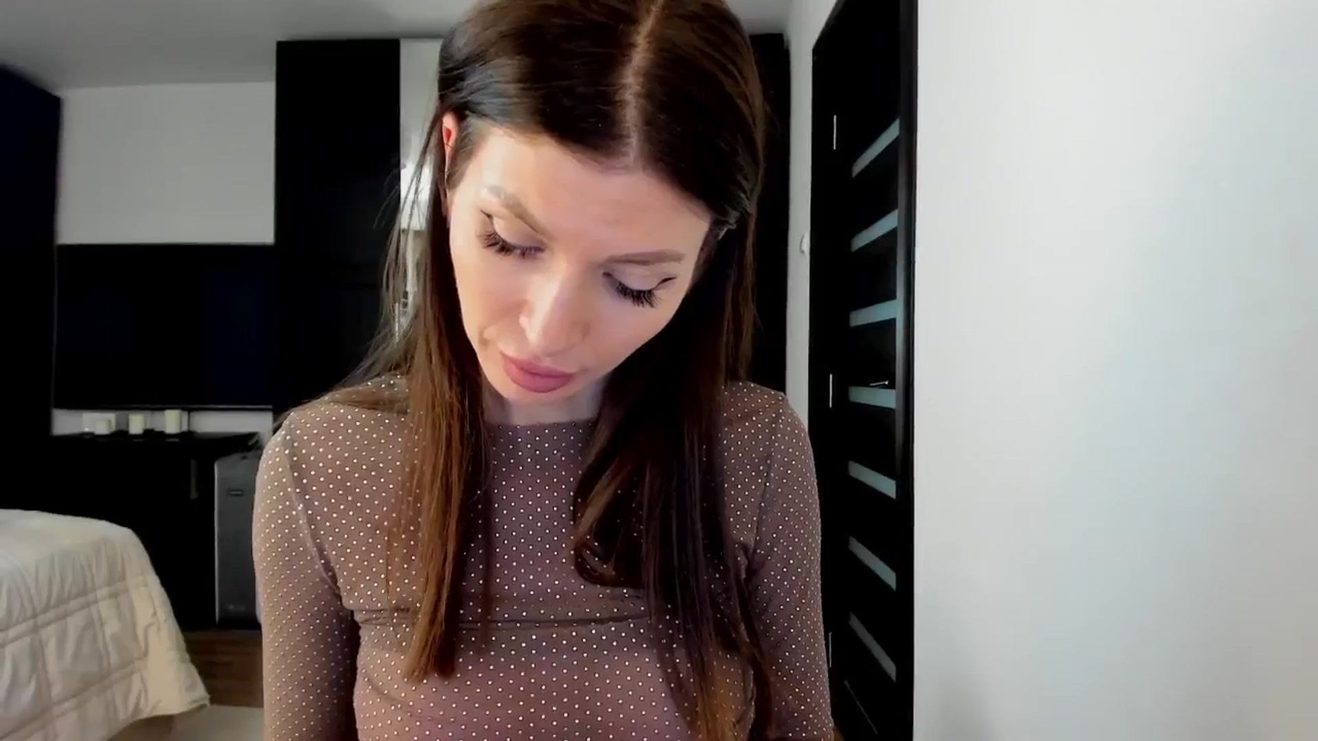 Gallery image thumbnail from SweetndCrazy's myfreecams stream on, 09/30/2025, 11:21 image 8 of 20