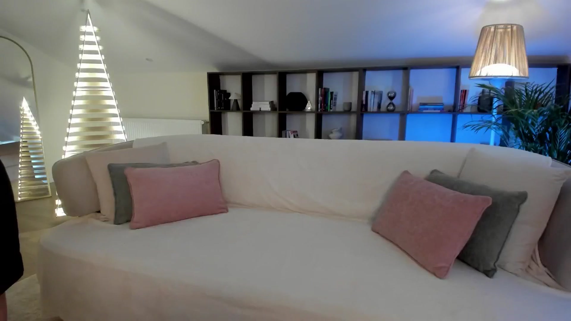 Gallery image thumbnail from SweetndCrazy's myfreecams stream on, 10/30/2025, 12:52 image 11 of 20