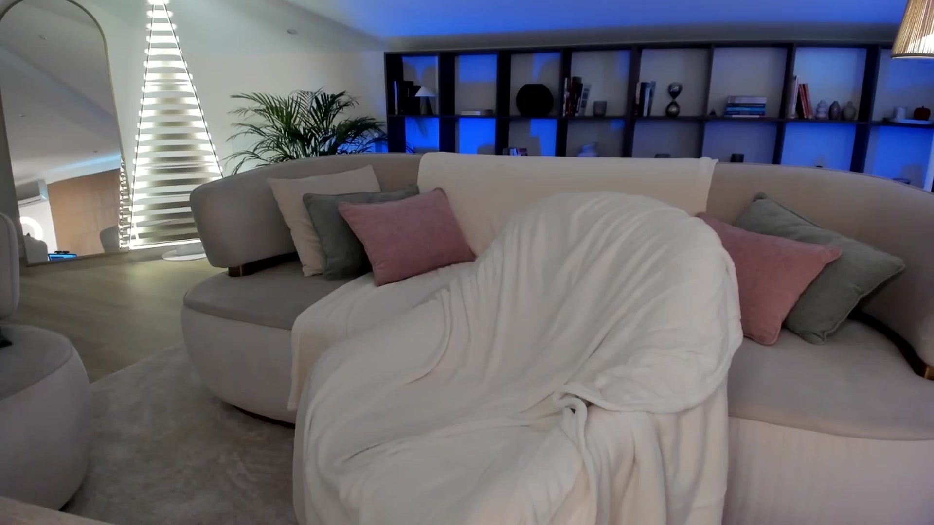 Gallery image thumbnail from SweetndCrazy's myfreecams stream on, 12/29/2025, 13:53 image 8 of 20