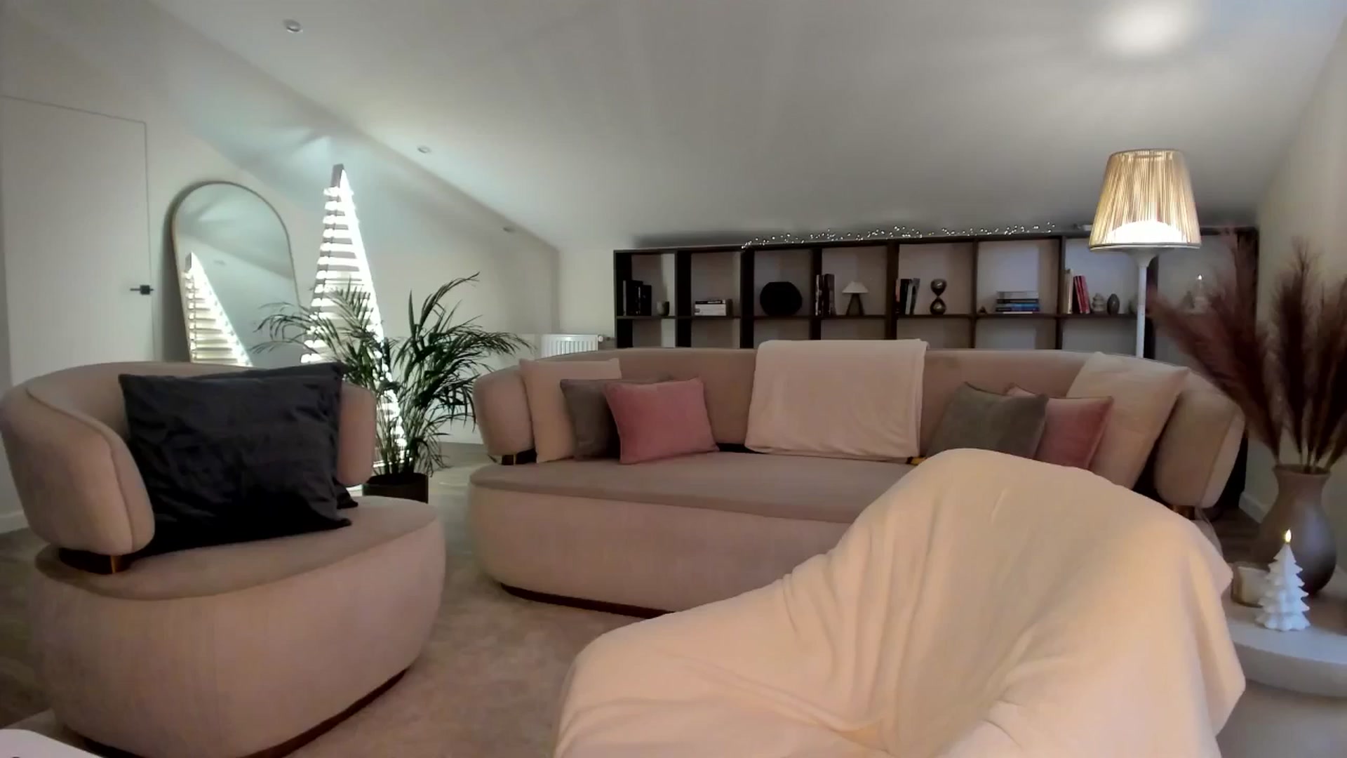 Gallery image thumbnail from SweetndCrazy's myfreecams stream on, 02/11/2026, 11:32 image 1 of 20