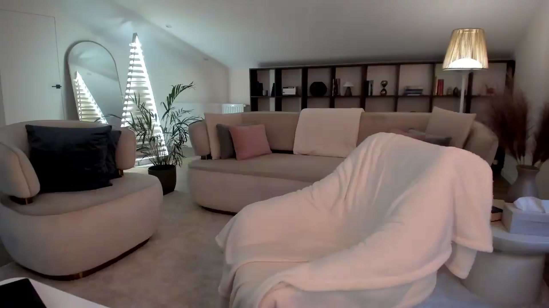 Gallery image thumbnail from SweetndCrazy's myfreecams stream on, 06/24/2026, 13:20 image 2 of 20