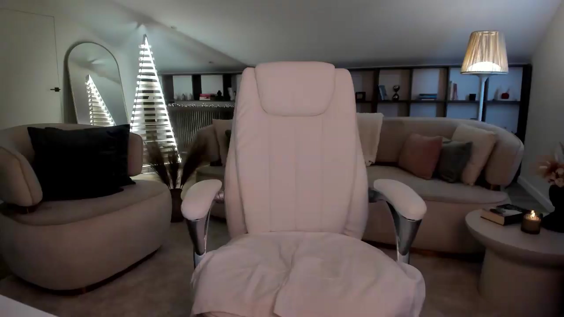 Gallery image thumbnail from SweetndCrazy's myfreecams stream on, 08/11/2026, 10:52 image 20 of 20