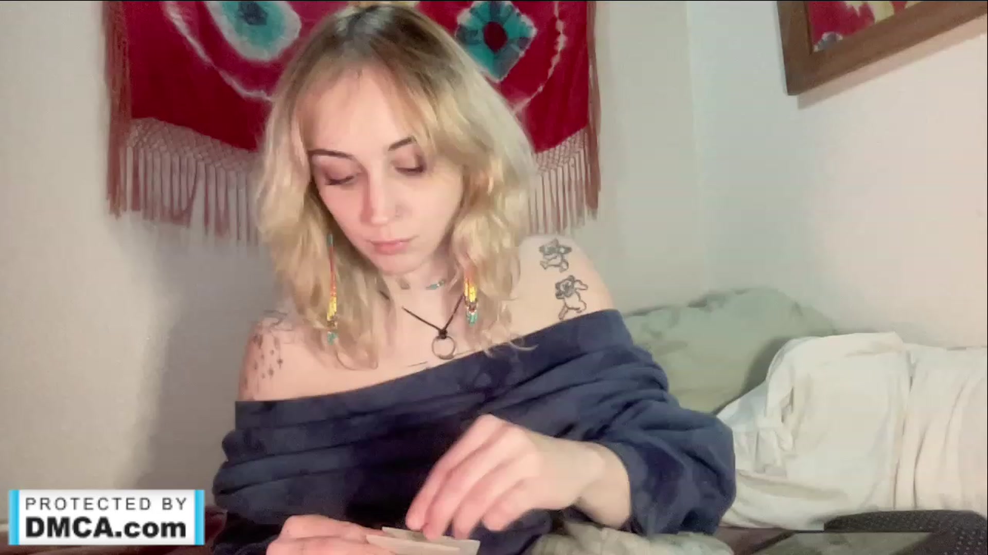 Gallery image thumbnail from SweetpeaMarie's myfreecams stream on, 03/01/2023, 10:20 image 2 of 20