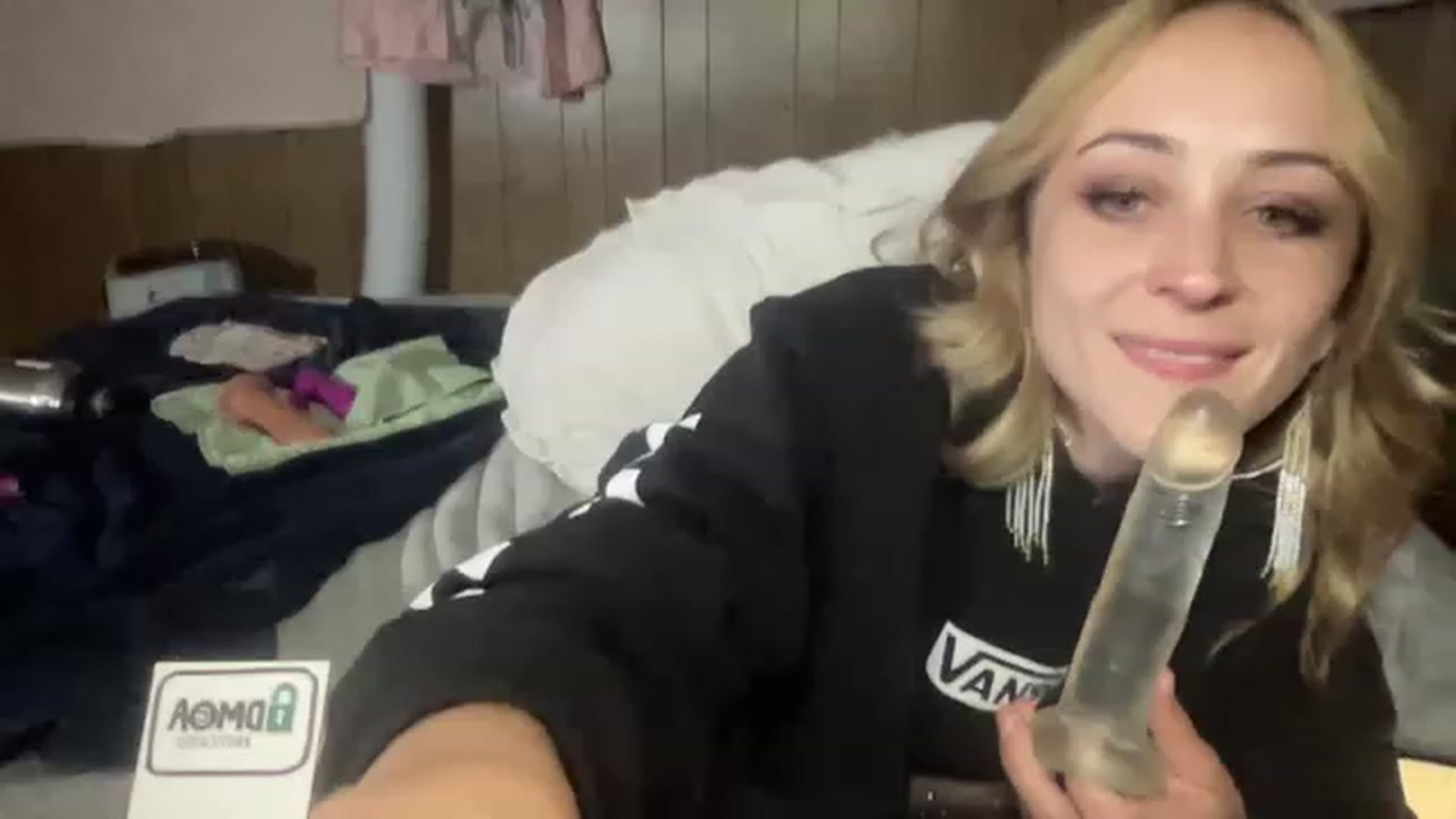 Gallery image thumbnail from SweetpeaMarie's myfreecams stream on, 06/27/2023, 05:55 image 19 of 20
