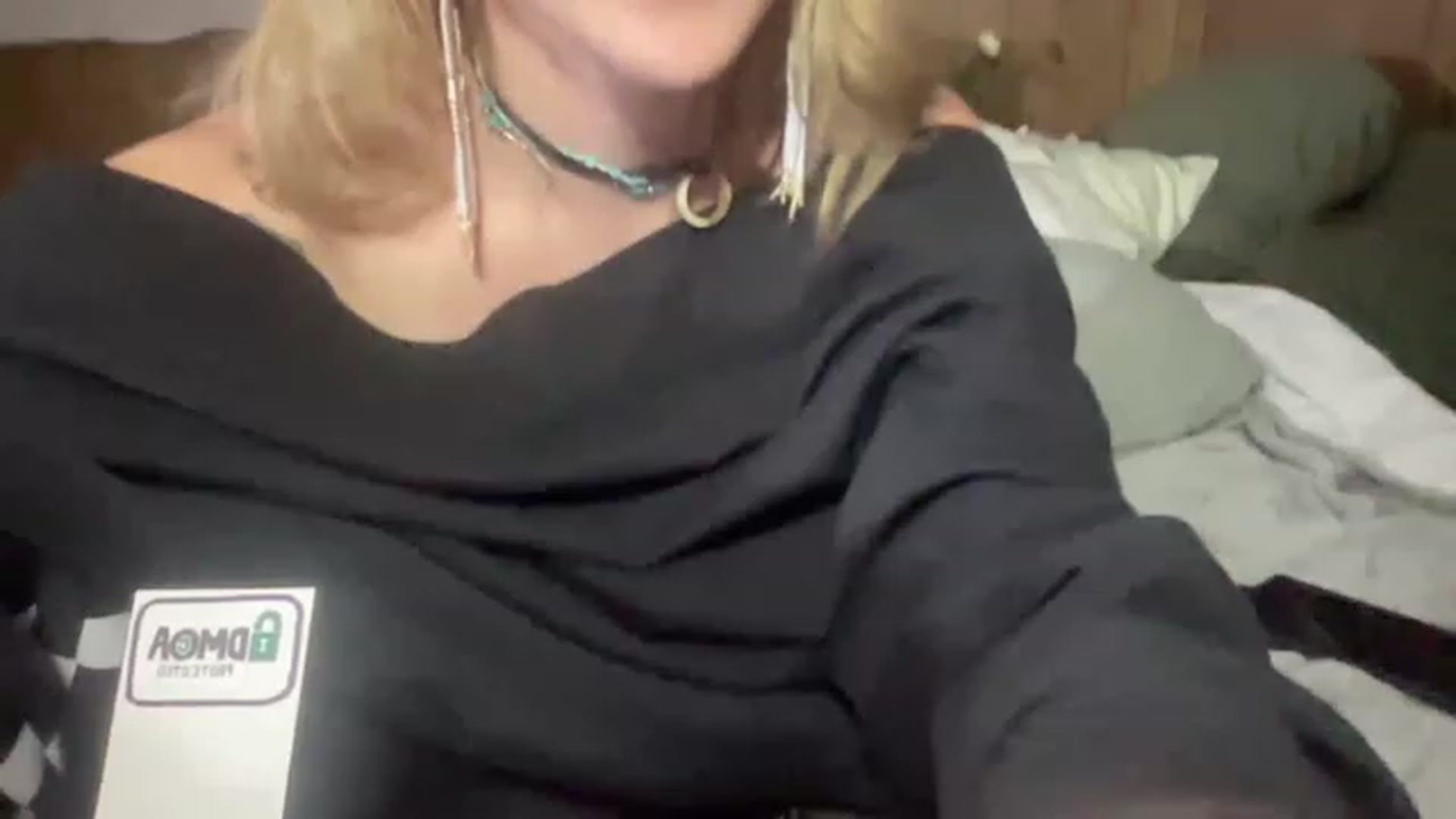 Gallery image thumbnail from SweetpeaMarie's myfreecams stream on, 06/27/2023, 07:51 image 16 of 20