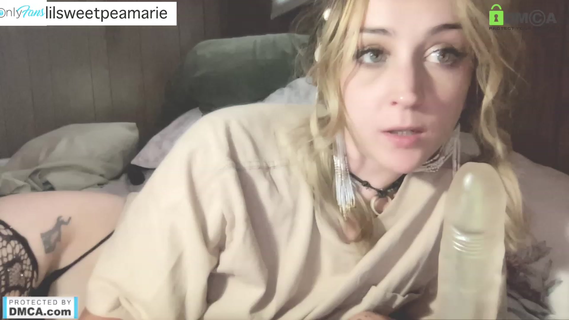 Gallery image thumbnail from SweetpeaMarie's myfreecams stream on, 08/04/2023, 03:08 image 4 of 20