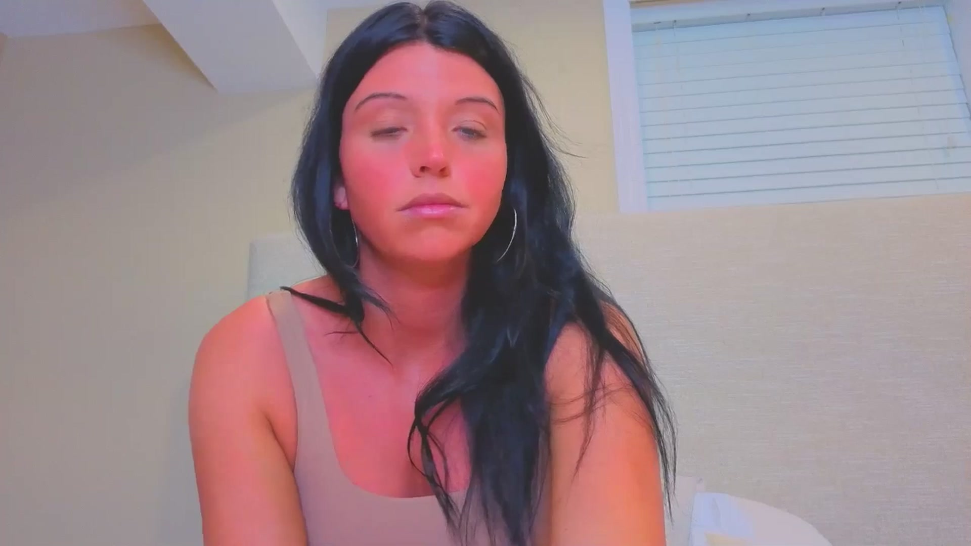 Gallery image thumbnail from Sweetpeach_x's myfreecams stream on, 04/30/2025, 07:24 image 3 of 20