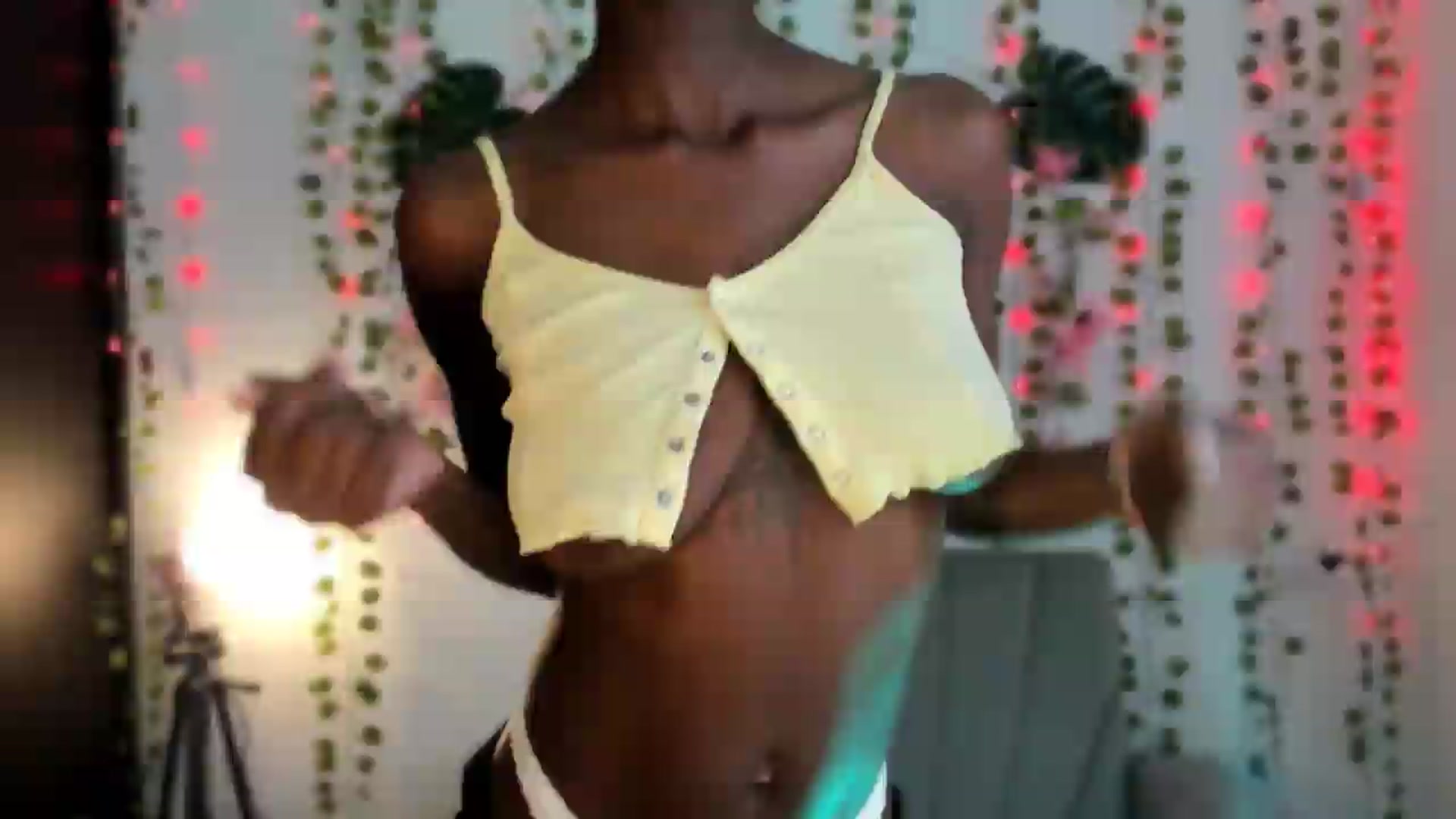 Gallery image thumbnail from Sweetsin's myfreecams stream on, 05/06/2026, 19:04 image 1 of 20