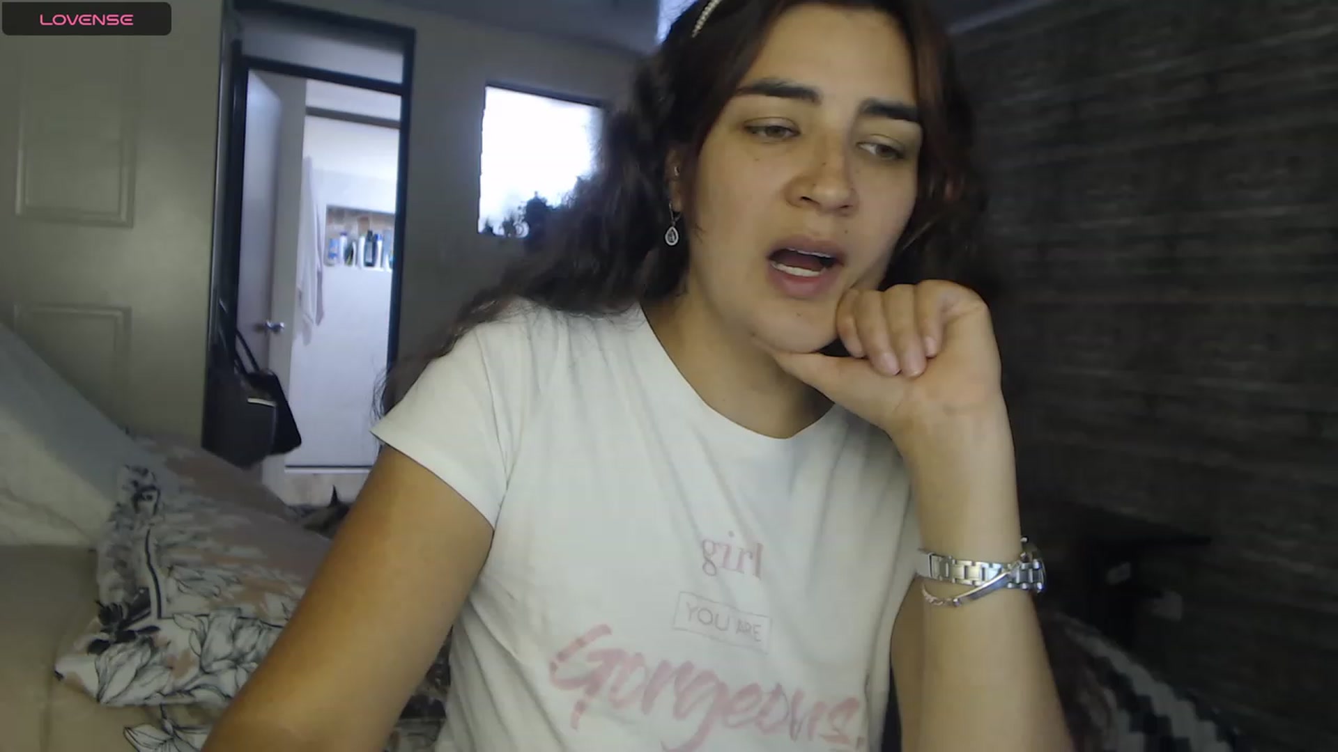 Gallery image thumbnail from Sweetsmile28's myfreecams stream on, 01/20/2024, 18:03 image 2 of 20