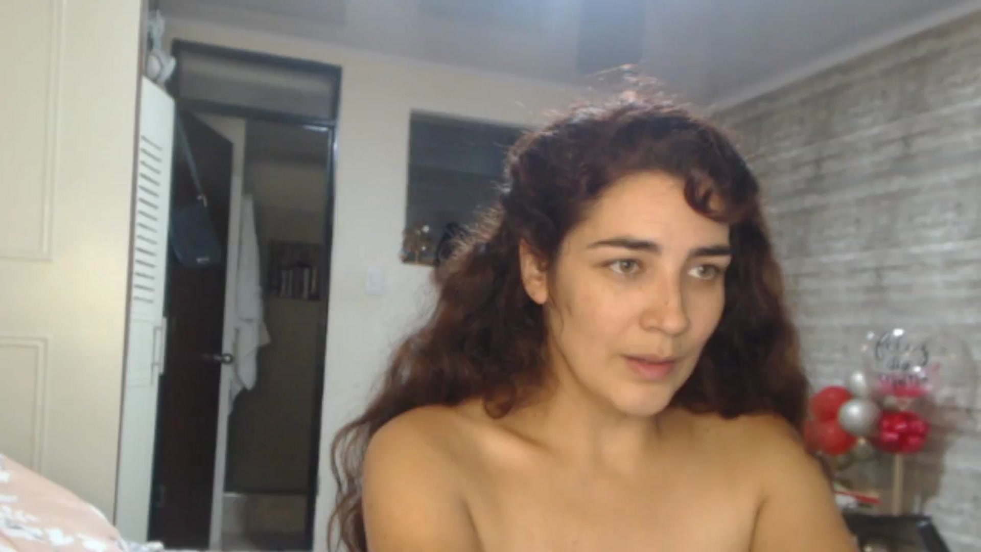 Gallery image thumbnail from Sweetsmile28's myfreecams stream on, 05/24/2024, 01:40 image 18 of 20