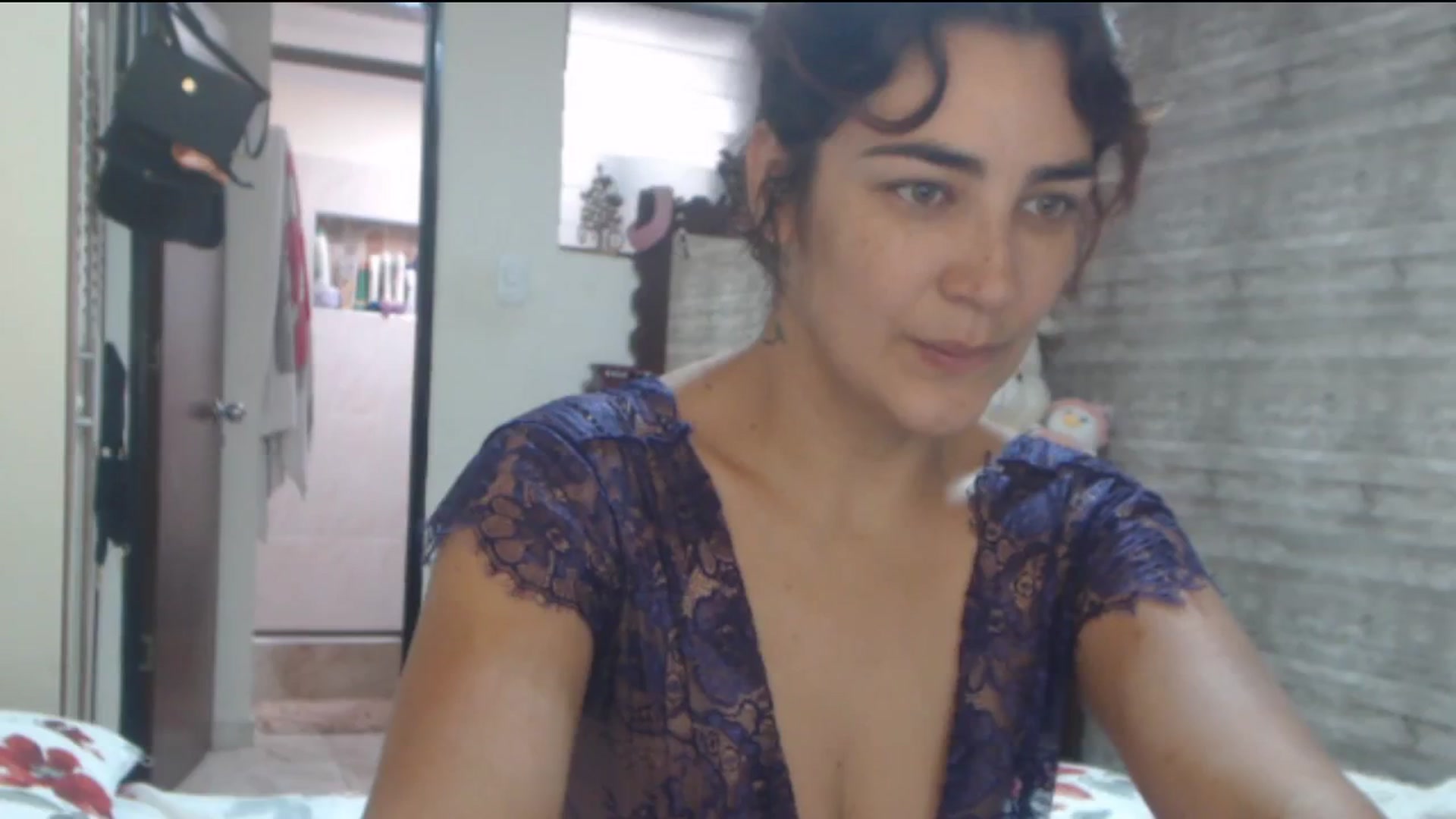 Gallery image thumbnail from Sweetsmile28's myfreecams stream on, 06/02/2024, 14:16 image 10 of 20