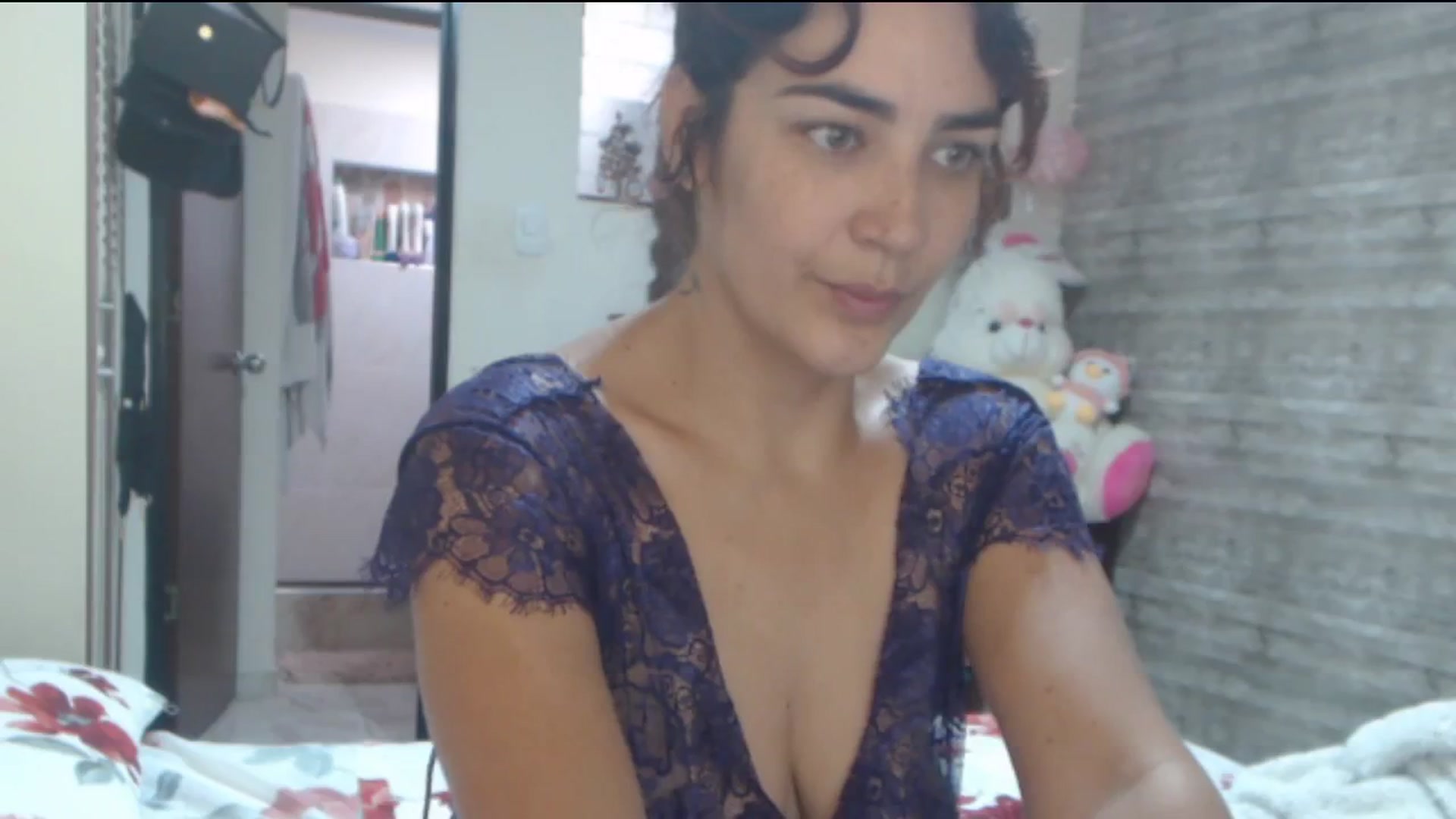 Gallery image thumbnail from Sweetsmile28's myfreecams stream on, 06/02/2024, 14:16 image 6 of 20