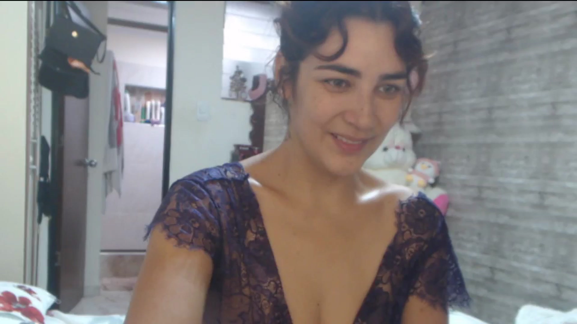 Gallery image thumbnail from Sweetsmile28's myfreecams stream on, 06/02/2024, 14:16 image 17 of 20