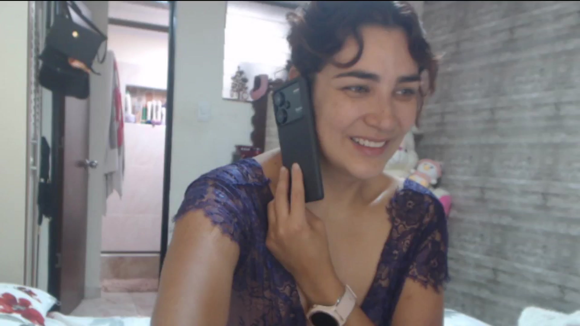 Gallery image thumbnail from Sweetsmile28's myfreecams stream on, 06/02/2024, 14:16 image 13 of 20