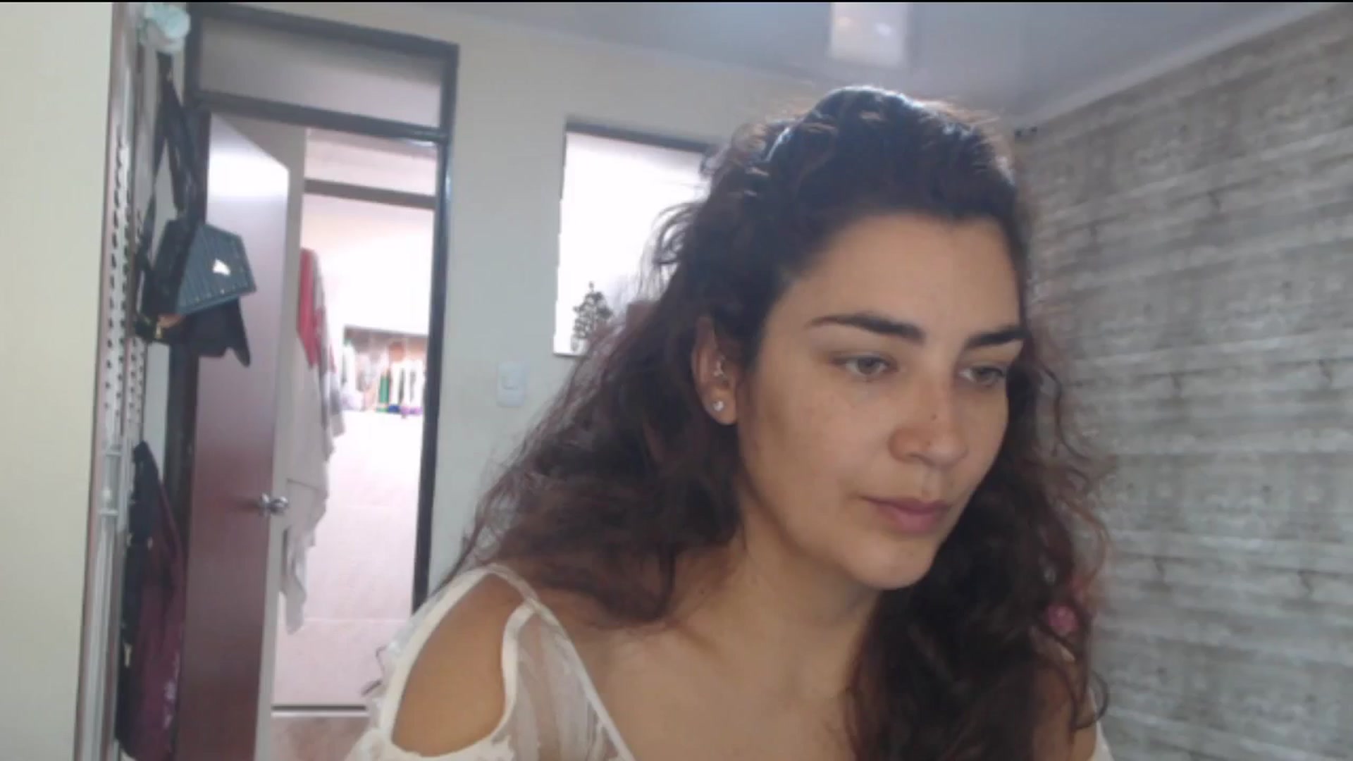 Gallery image thumbnail from Sweetsmile28's myfreecams stream on, 06/03/2024, 15:48 image 1 of 20