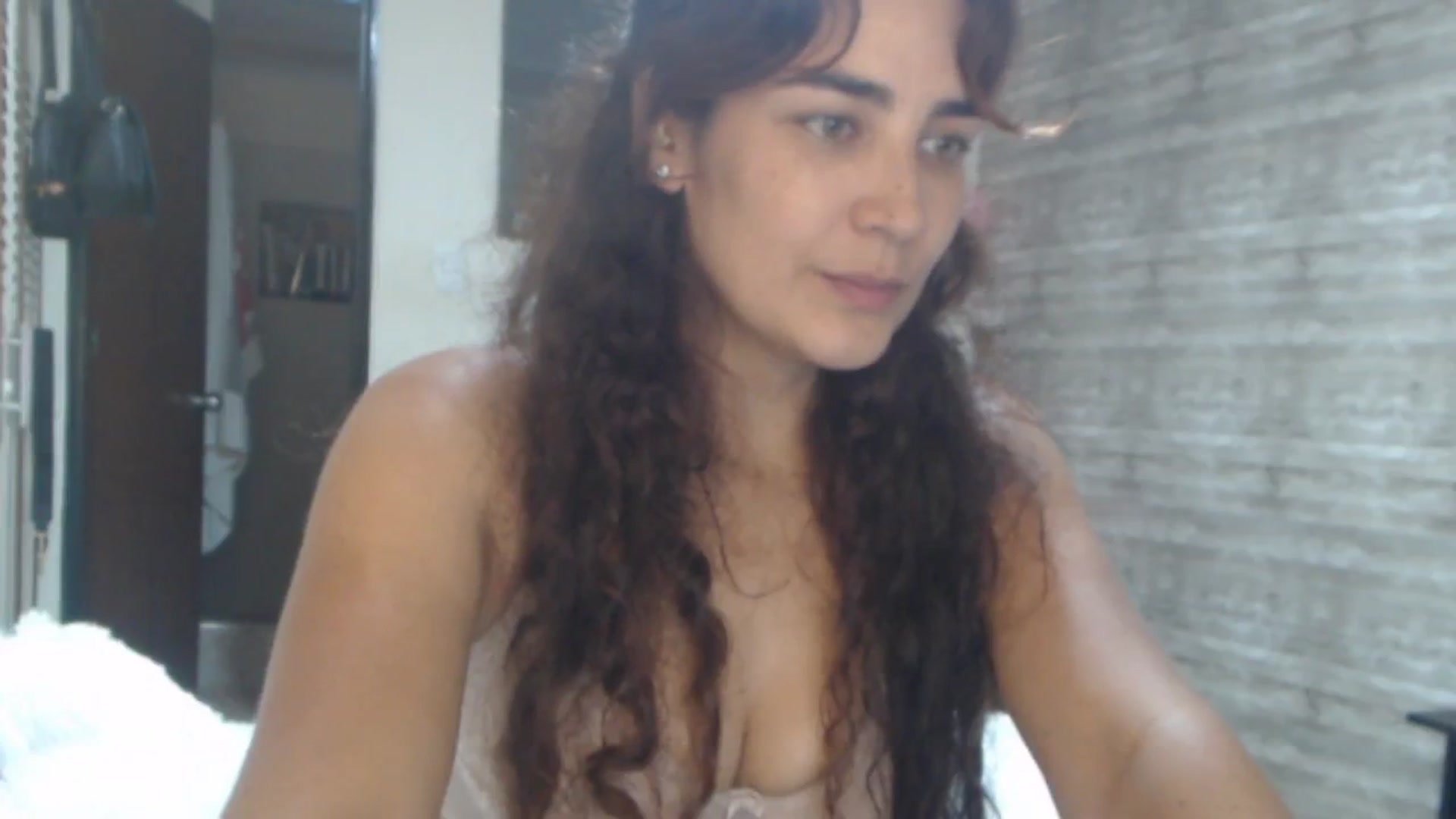 Gallery image thumbnail from Sweetsmile28's myfreecams stream on, 06/07/2024, 01:16 image 13 of 20