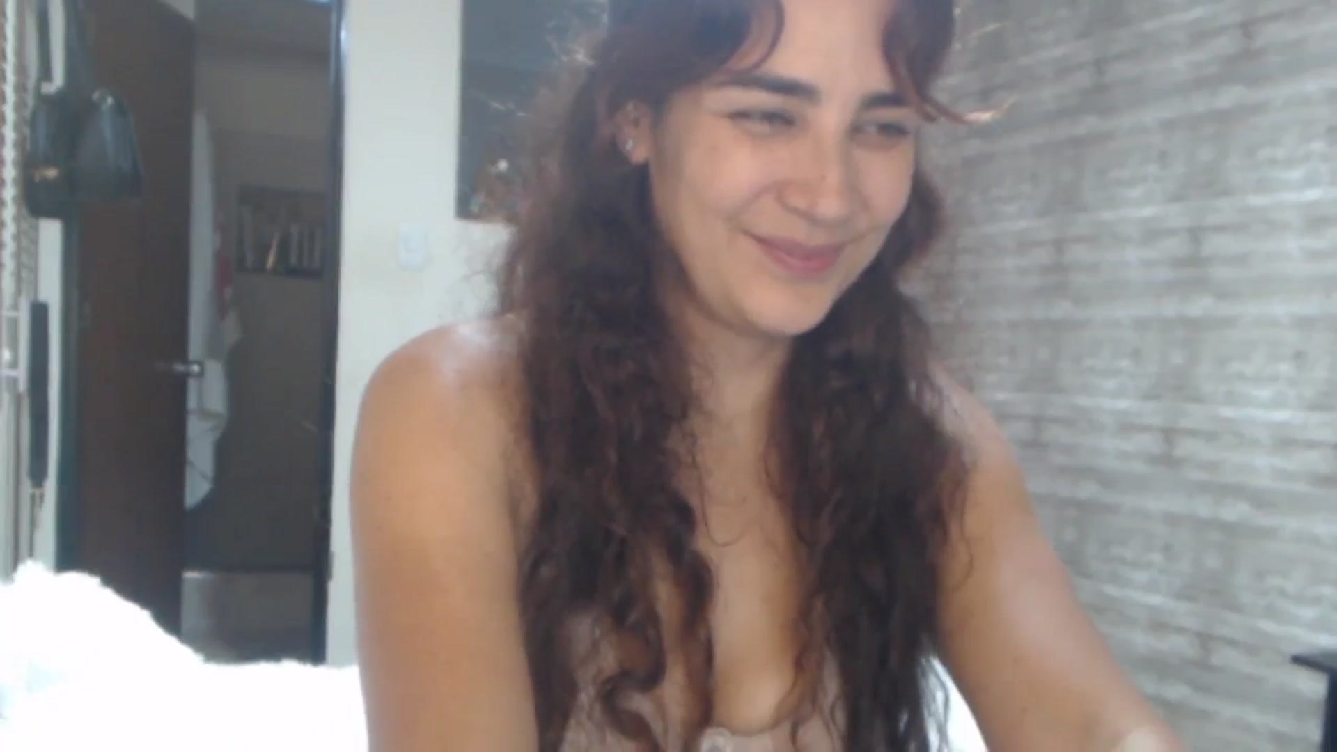 Gallery image thumbnail from Sweetsmile28's myfreecams stream on, 06/07/2024, 01:16 image 14 of 20