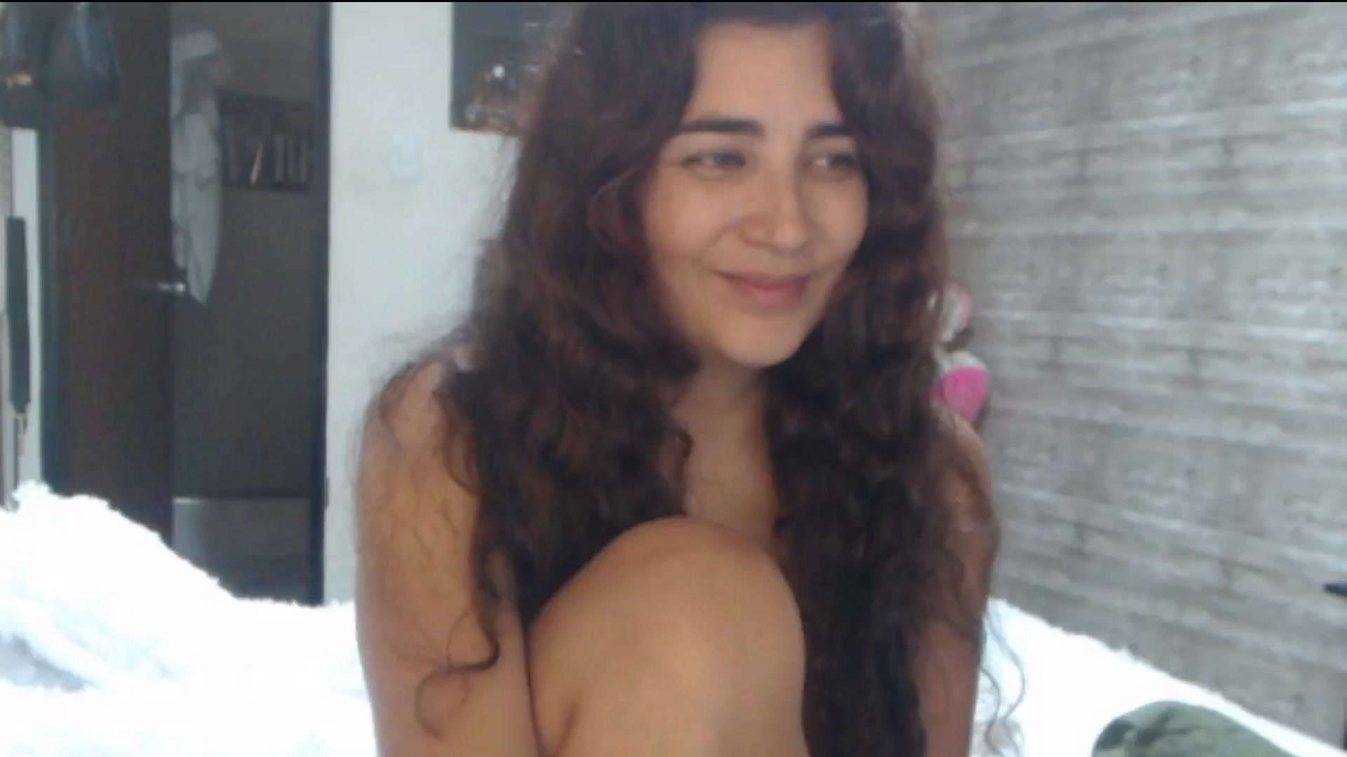 Gallery image thumbnail from Sweetsmile28's myfreecams stream on, 06/07/2024, 03:43 image 20 of 20