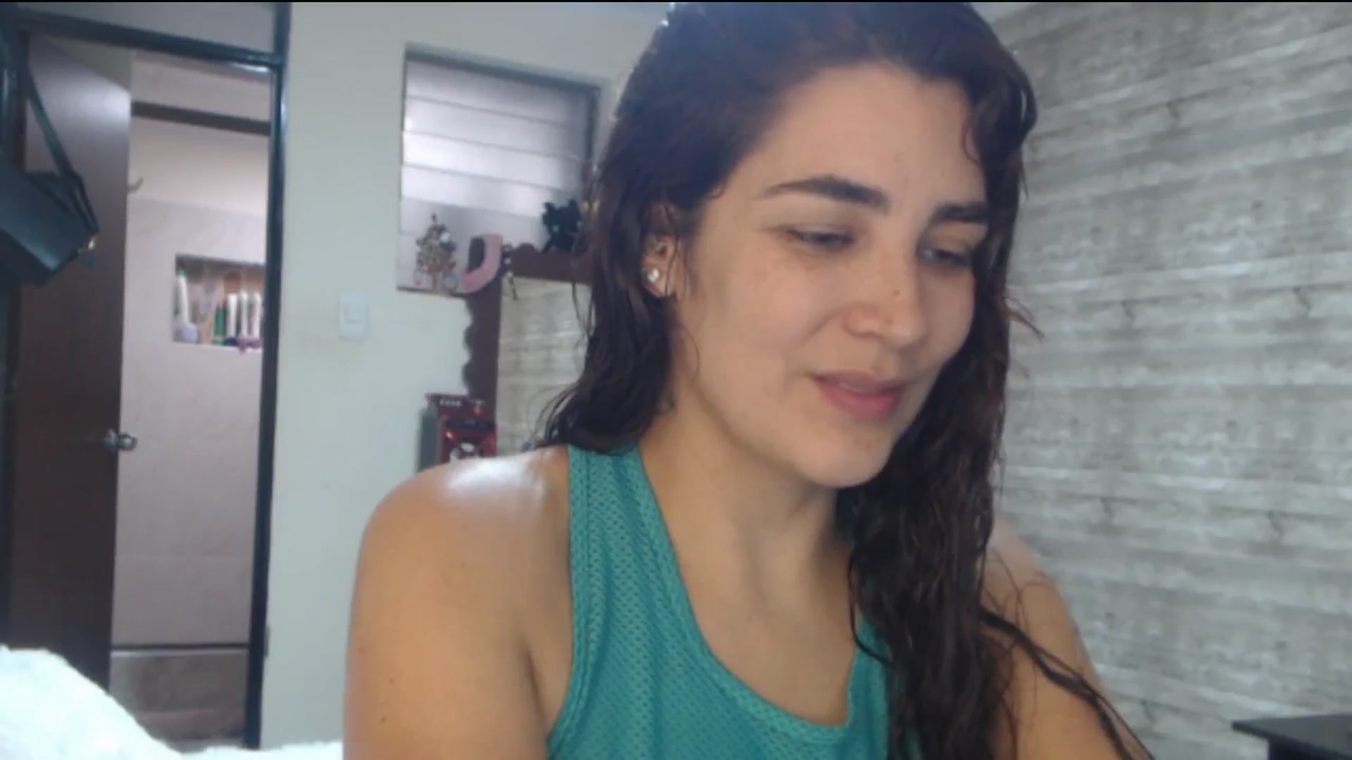 Gallery image thumbnail from Sweetsmile28's myfreecams stream on, 06/08/2024, 22:49 image 2 of 20