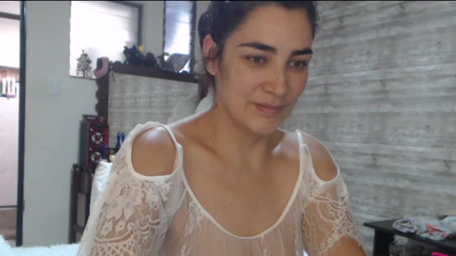 Gallery image thumbnail from Sweetsmile28's myfreecams stream on, 06/11/2024, 15:05 image 6 of 20