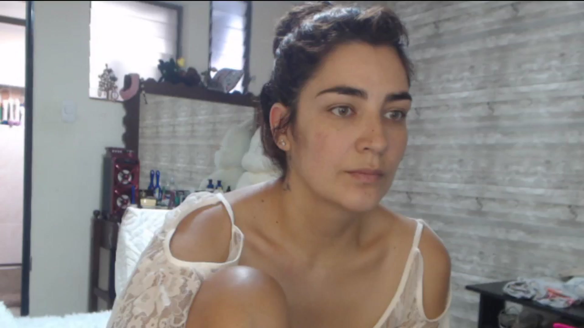 Gallery image thumbnail from Sweetsmile28's myfreecams stream on, 06/11/2024, 15:05 image 4 of 20