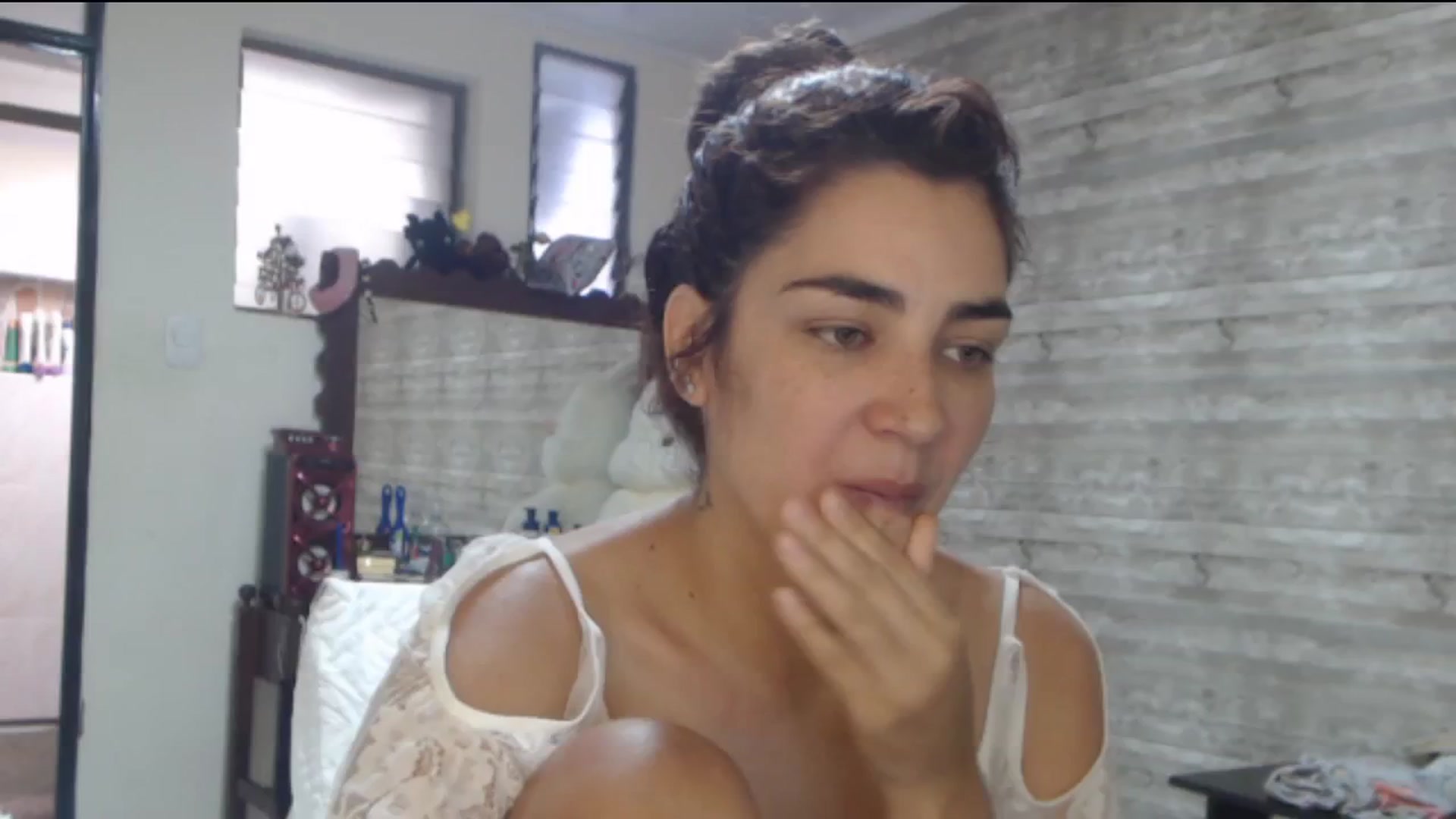 Gallery image thumbnail from Sweetsmile28's myfreecams stream on, 06/11/2024, 15:05 image 1 of 20