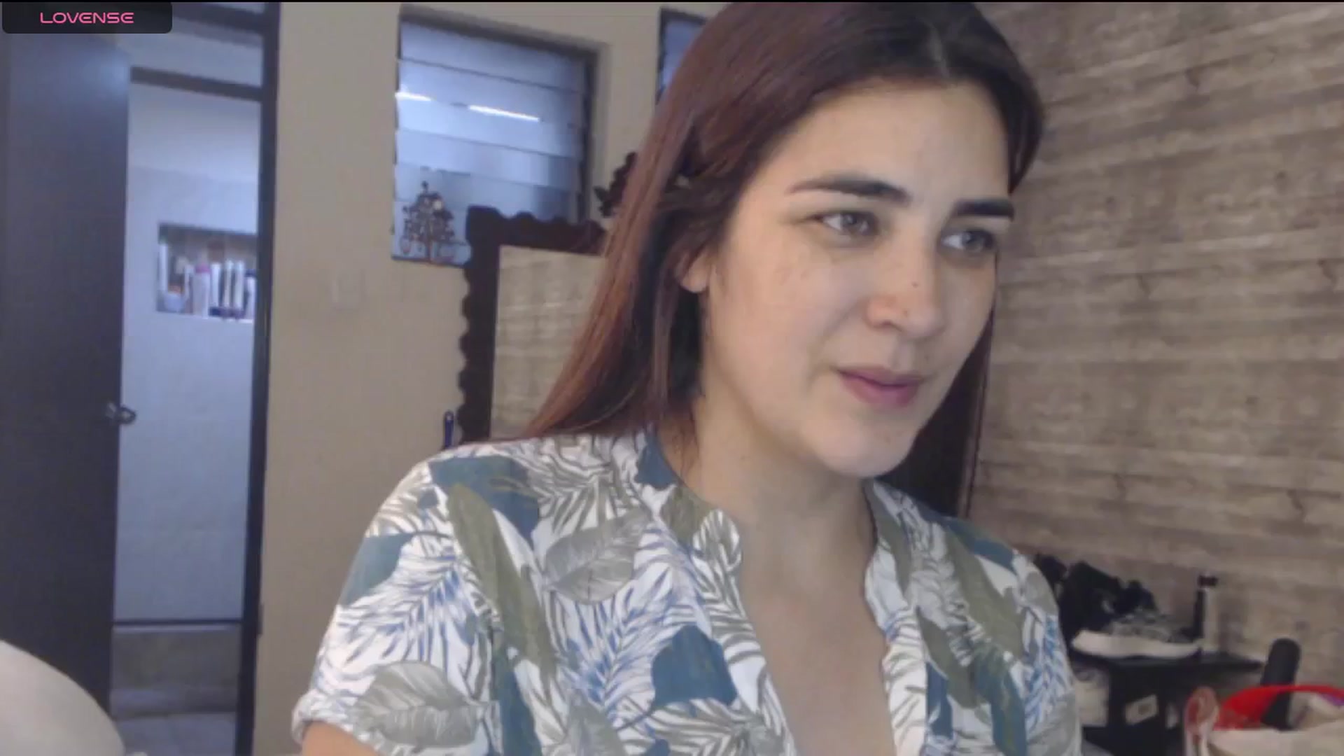 Gallery image thumbnail from Sweetsmile28's myfreecams stream on, 07/13/2024, 22:52 image 3 of 20