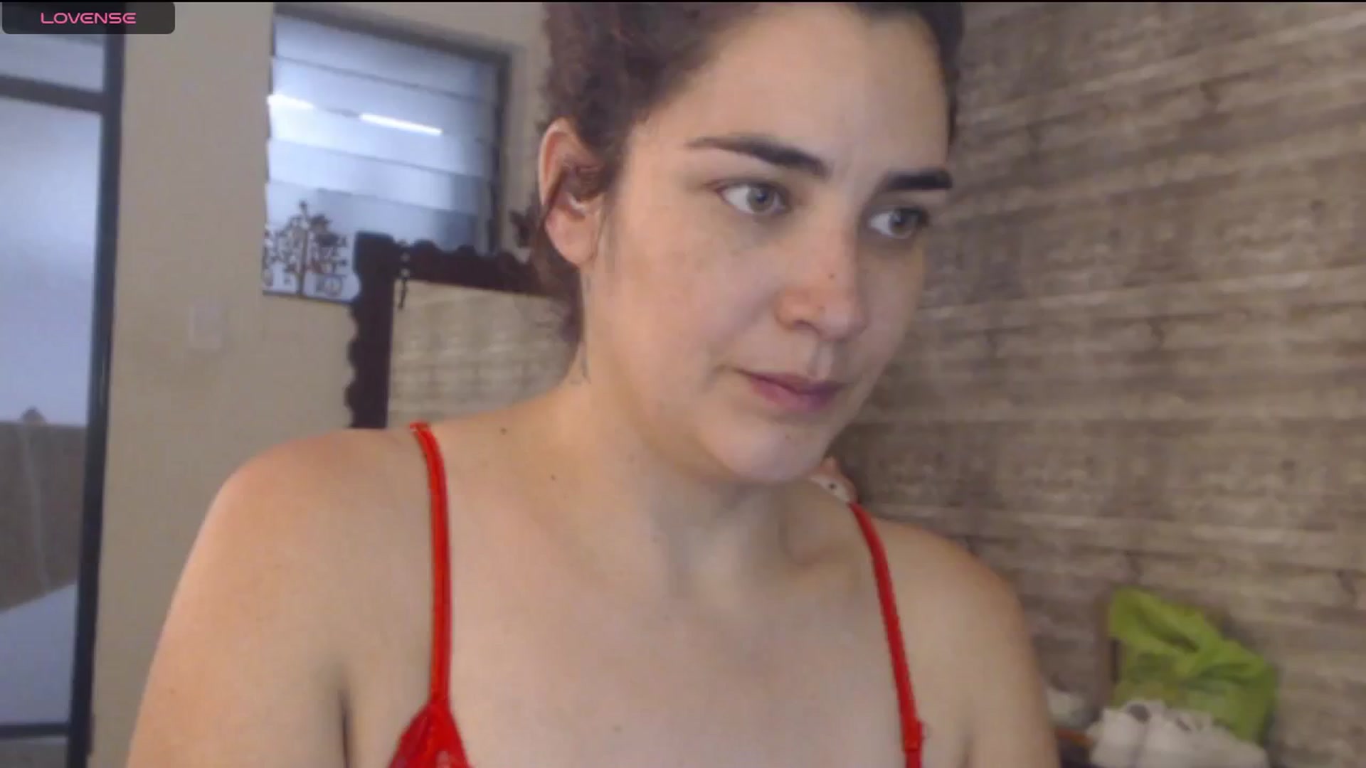 Gallery image thumbnail from Sweetsmile28's myfreecams stream on, 07/25/2024, 21:55 image 18 of 20