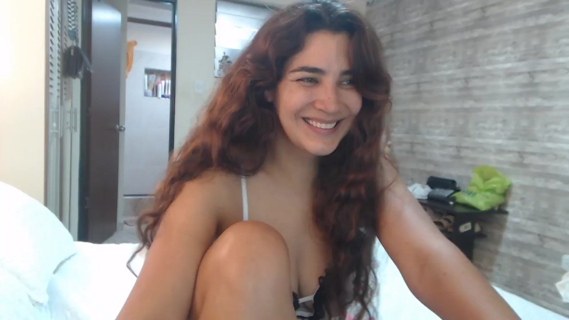 Gallery image thumbnail from Sweetsmile28's myfreecams stream on, 07/30/2024, 16:48 image 11 of 20