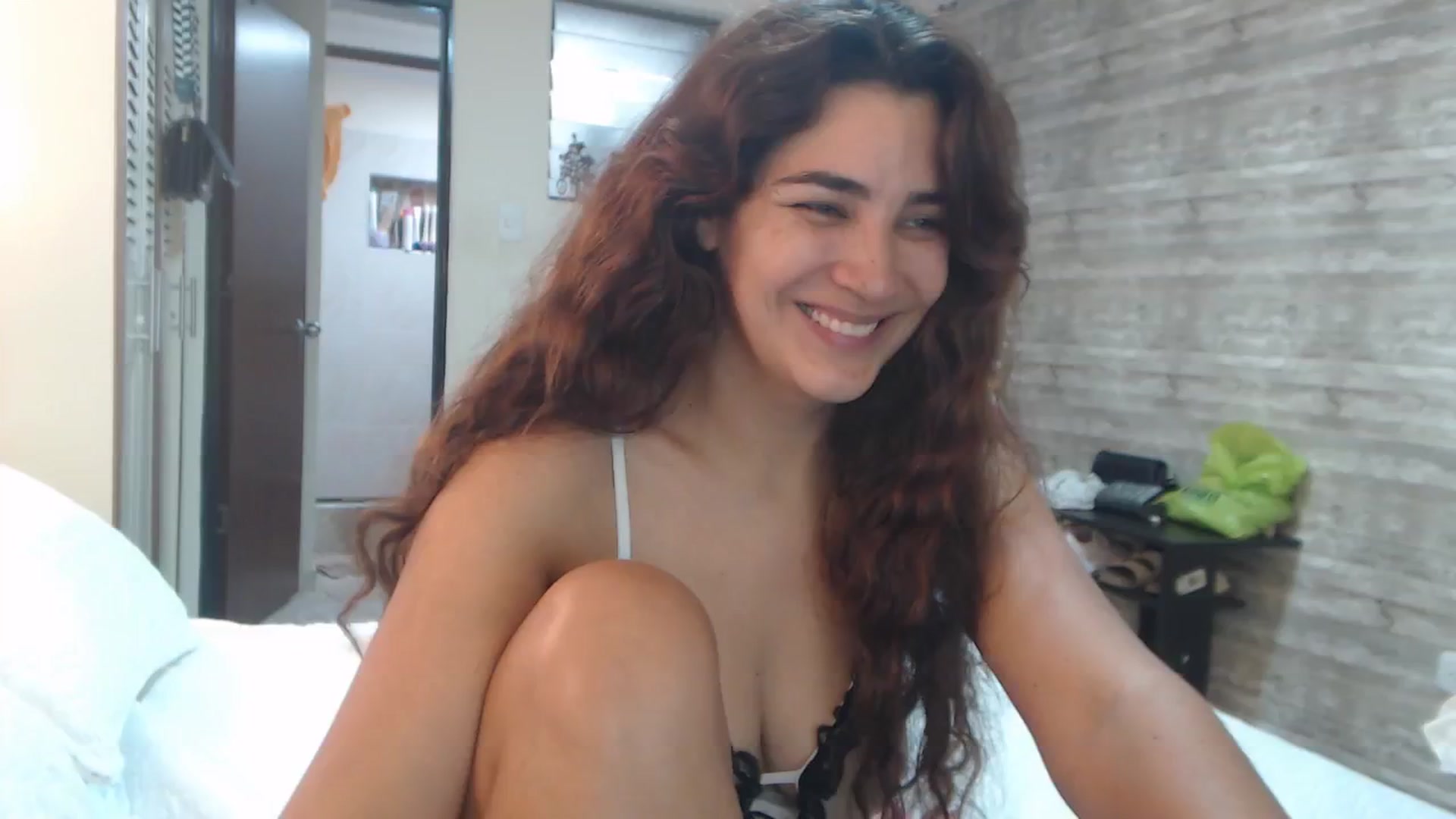 Gallery image thumbnail from Sweetsmile28's myfreecams stream on, 07/30/2024, 16:48 image 10 of 20