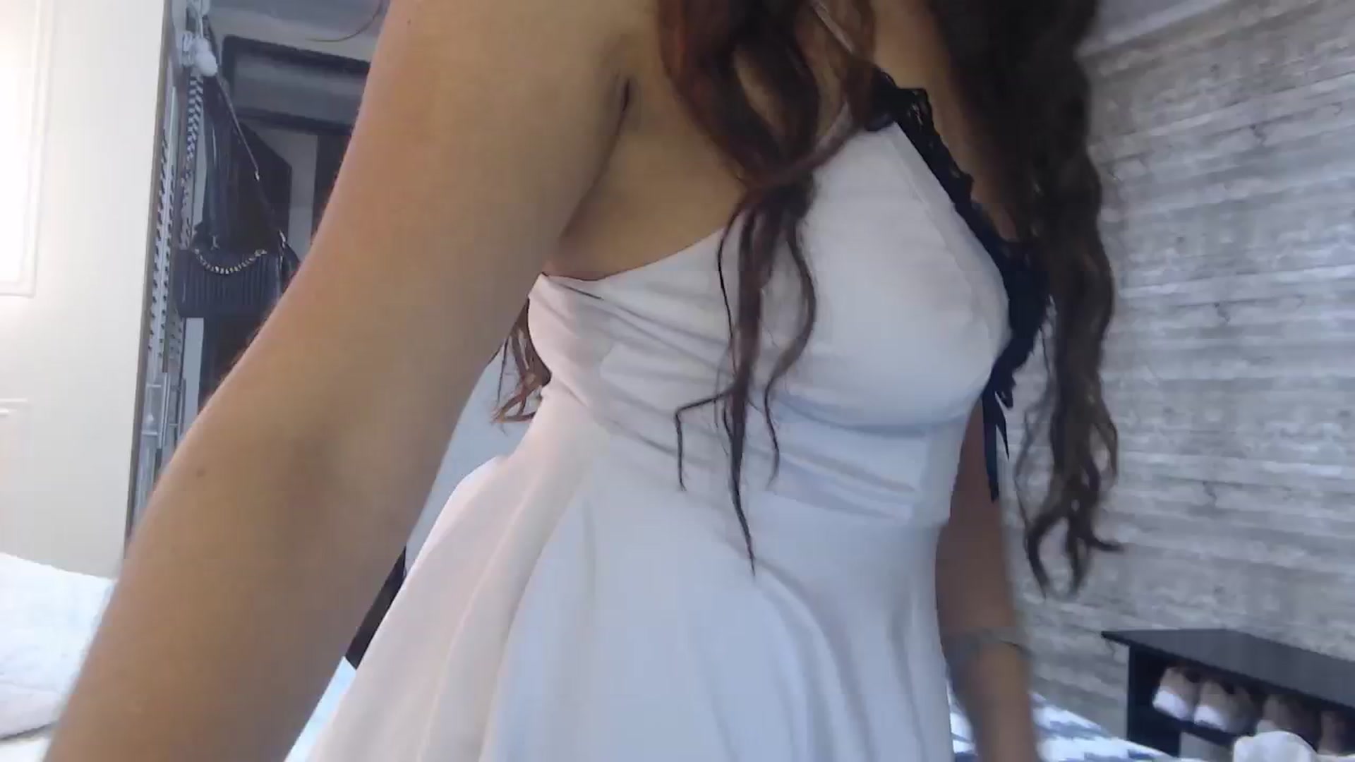Gallery image thumbnail from Sweetsmile28's myfreecams stream on, 08/08/2024, 01:47 image 2 of 20