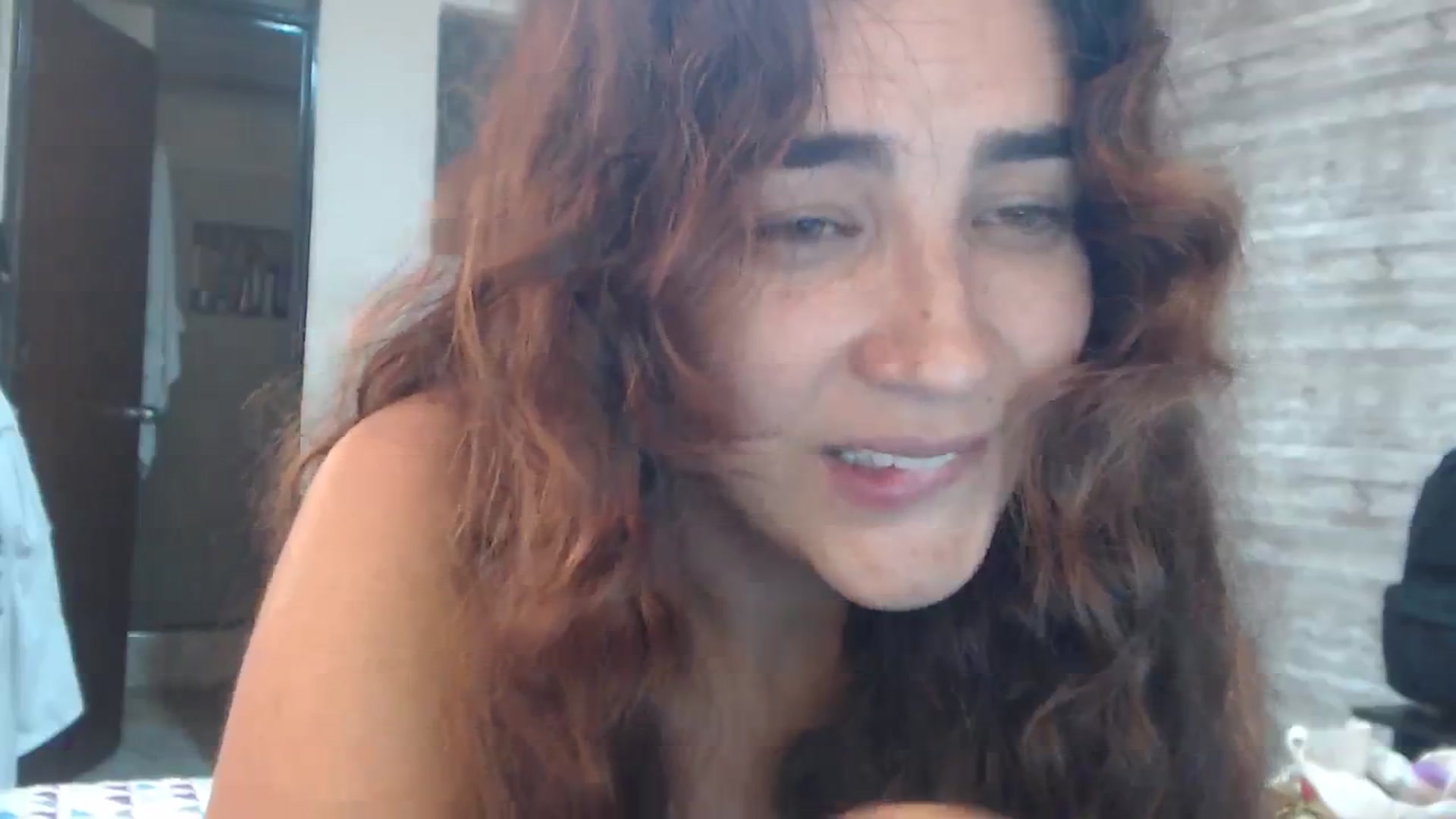 Gallery image thumbnail from Sweetsmile28's myfreecams stream on, 09/12/2024, 01:15 image 18 of 20
