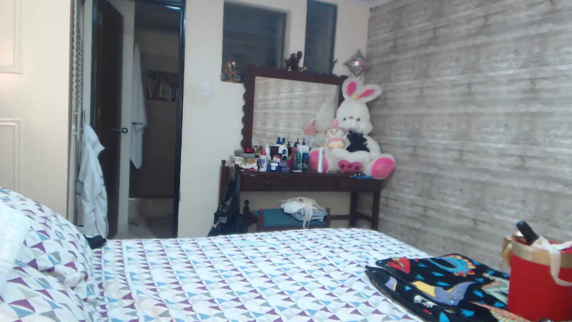 Gallery image thumbnail from Sweetsmile28's myfreecams stream on, 09/27/2024, 01:29 image 8 of 20