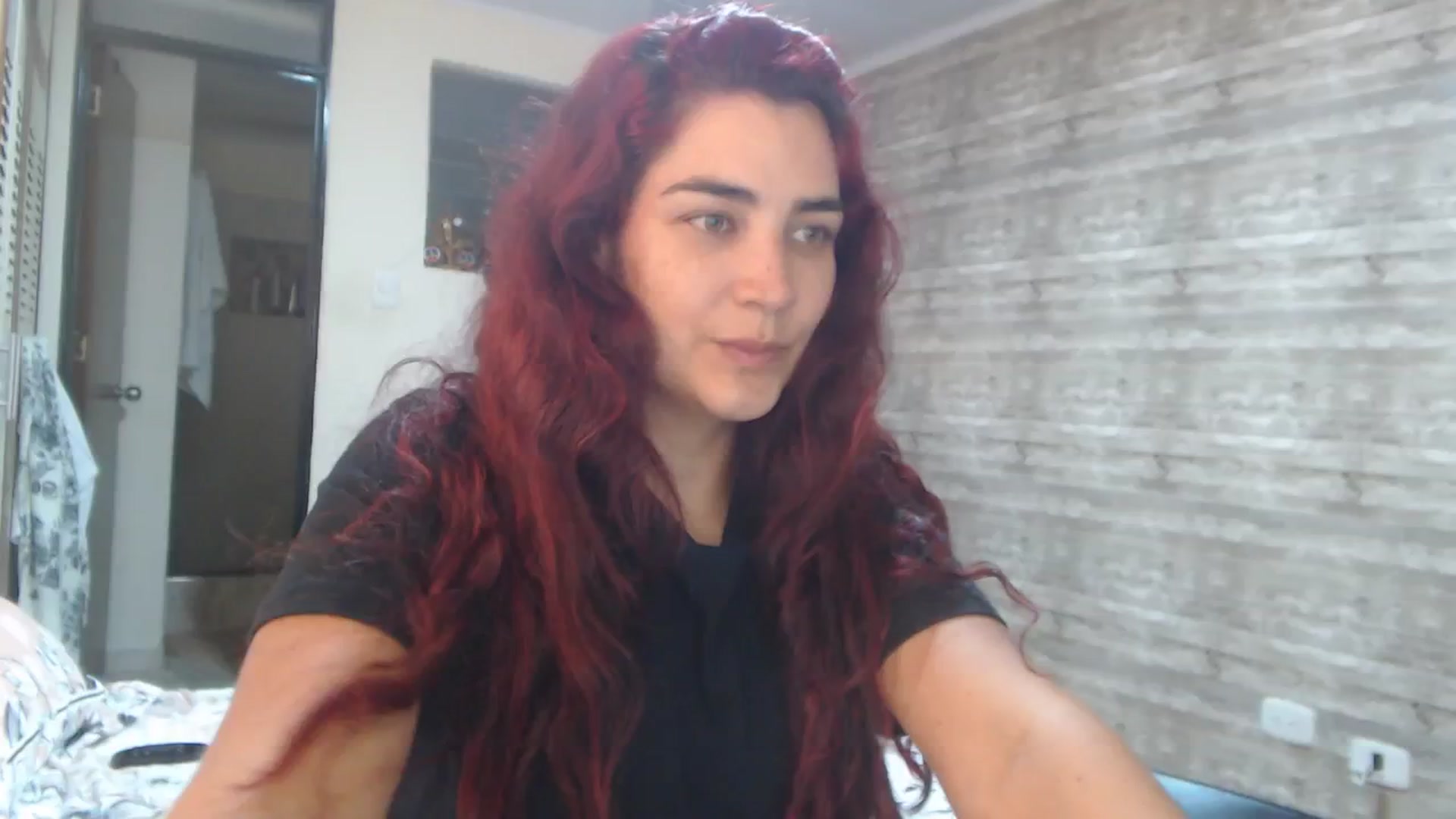 Gallery image thumbnail from Sweetsmile28's myfreecams stream on, 11/29/2024, 01:26 image 17 of 20