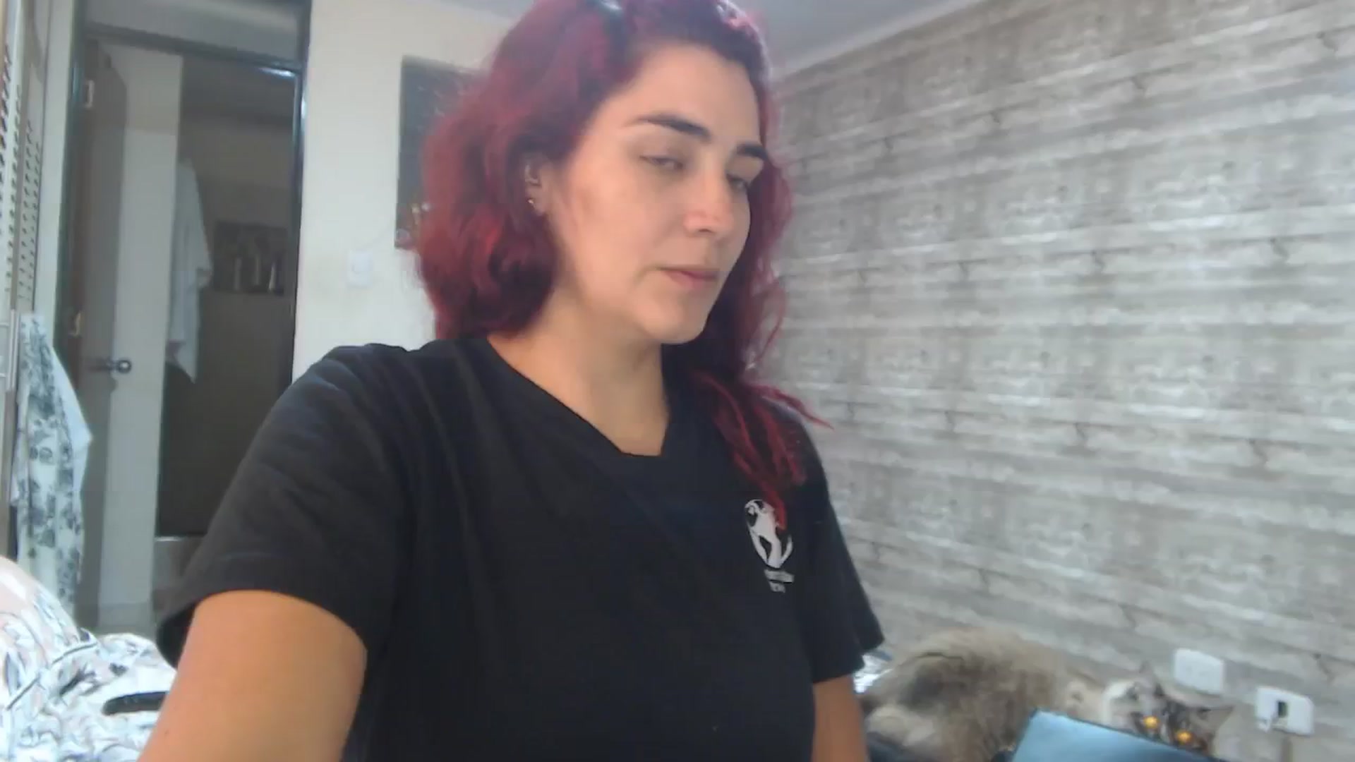 Gallery image thumbnail from Sweetsmile28's myfreecams stream on, 11/29/2024, 01:26 image 15 of 20