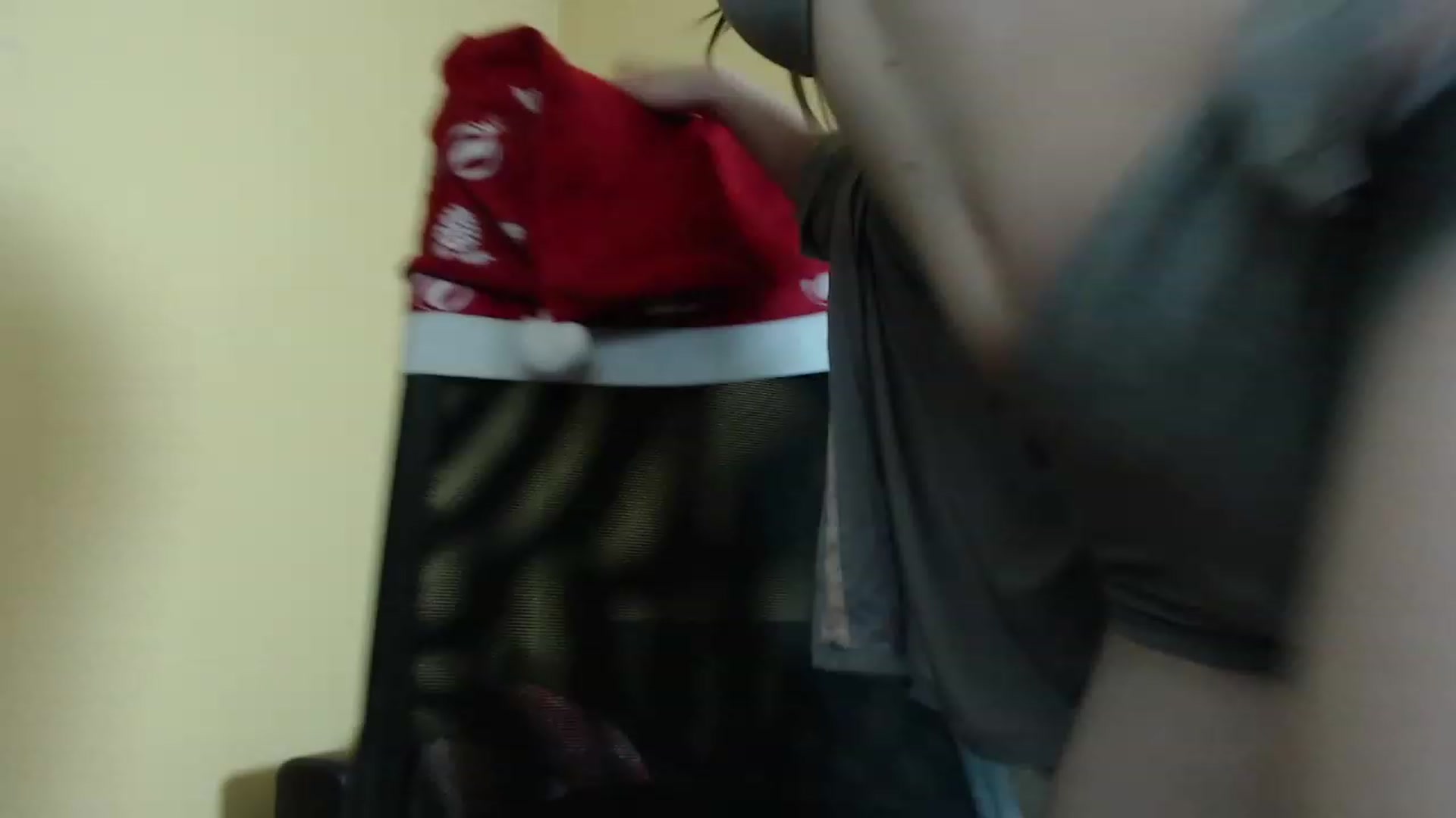 Gallery image thumbnail from Sweettreat_mj's myfreecams stream on, 12/10/2022, 01:49 image 6 of 20