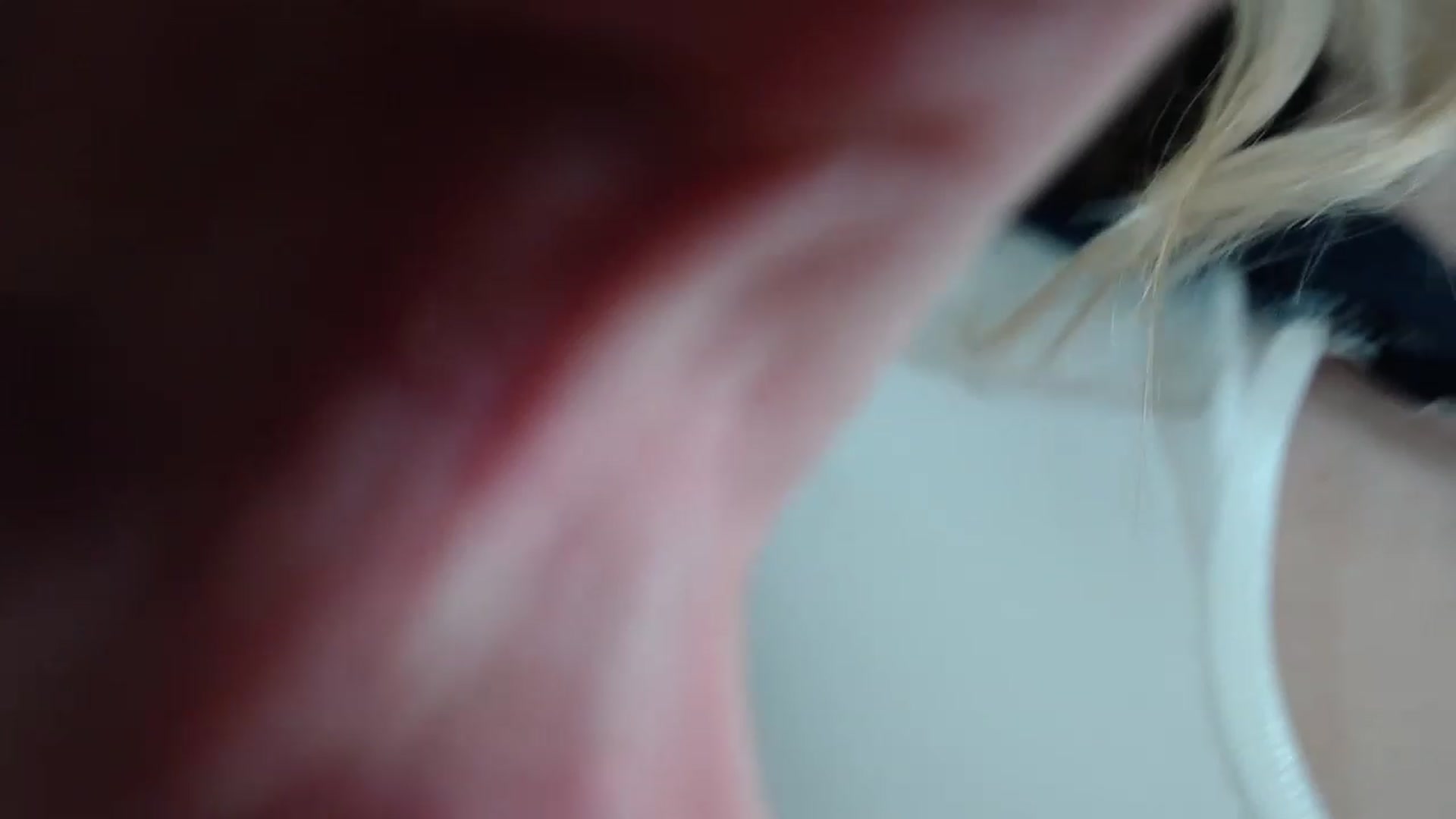 Gallery image thumbnail from Sweettreat_mj's myfreecams stream on, 12/18/2022, 01:17 image 18 of 20