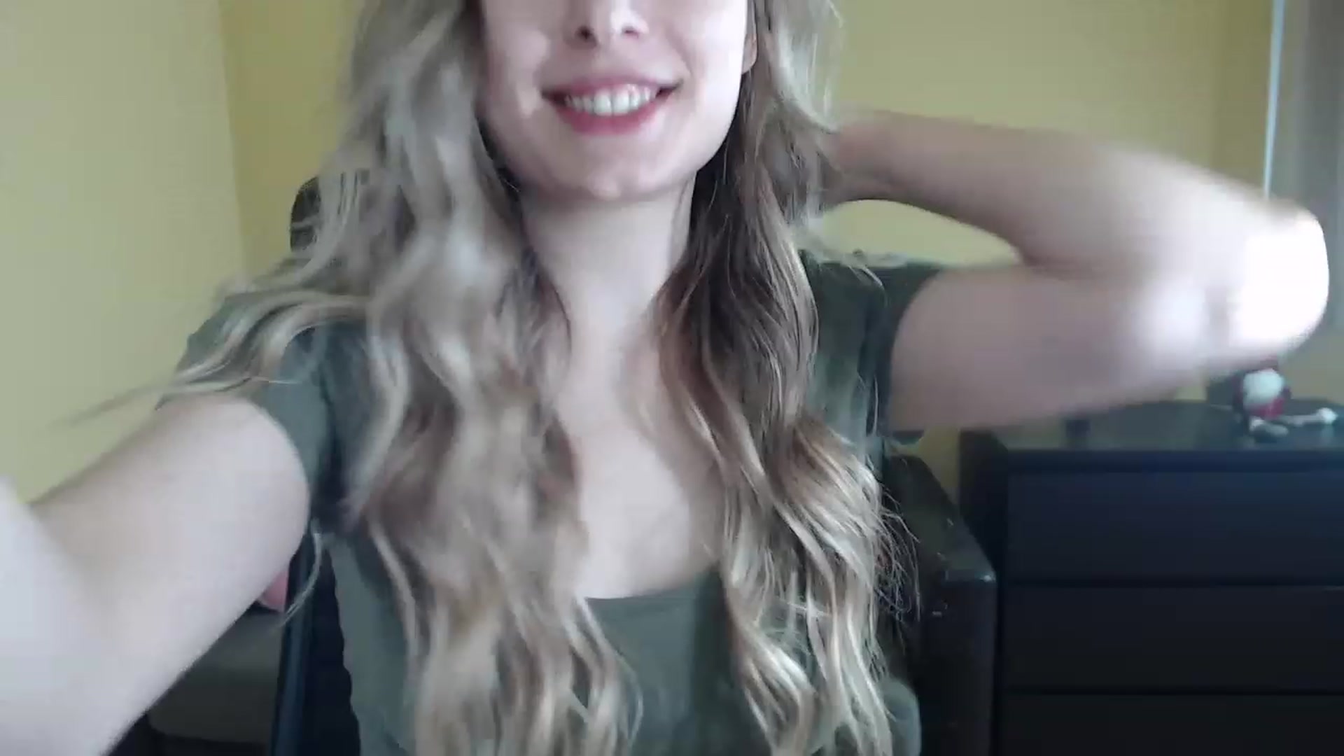 Gallery image thumbnail from Sweettreat_mj's myfreecams stream on, 01/07/2023, 08:34 image 13 of 20