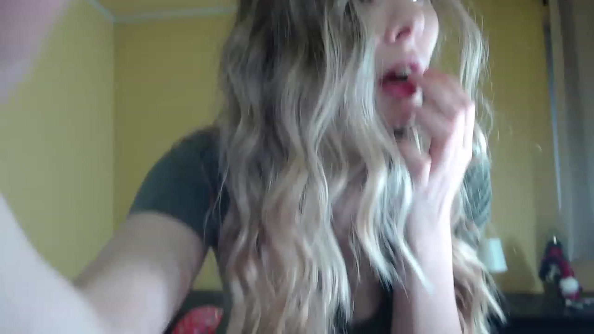 Gallery image thumbnail from Sweettreat_mj's myfreecams stream on, 01/07/2023, 08:34 image 15 of 20