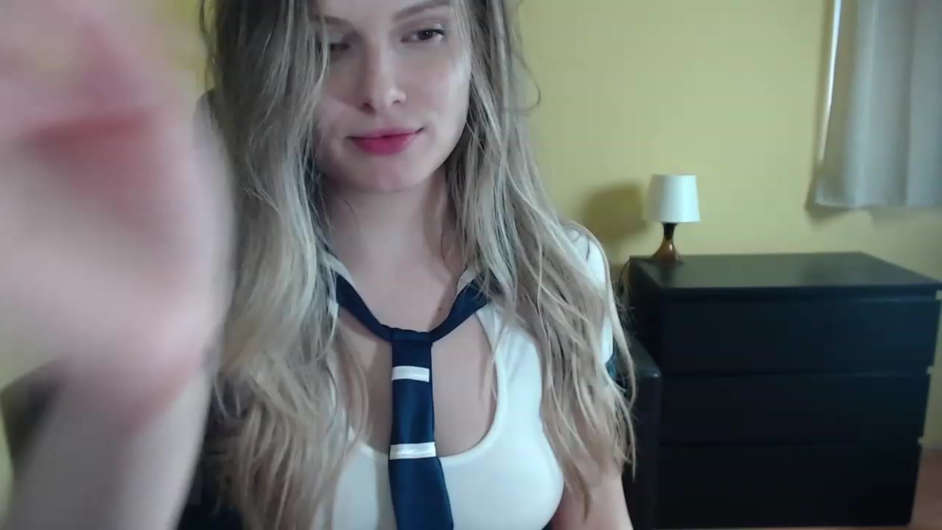 Gallery image thumbnail from Sweettreat_mj's myfreecams stream on, 04/16/2023, 06:40 image 6 of 20
