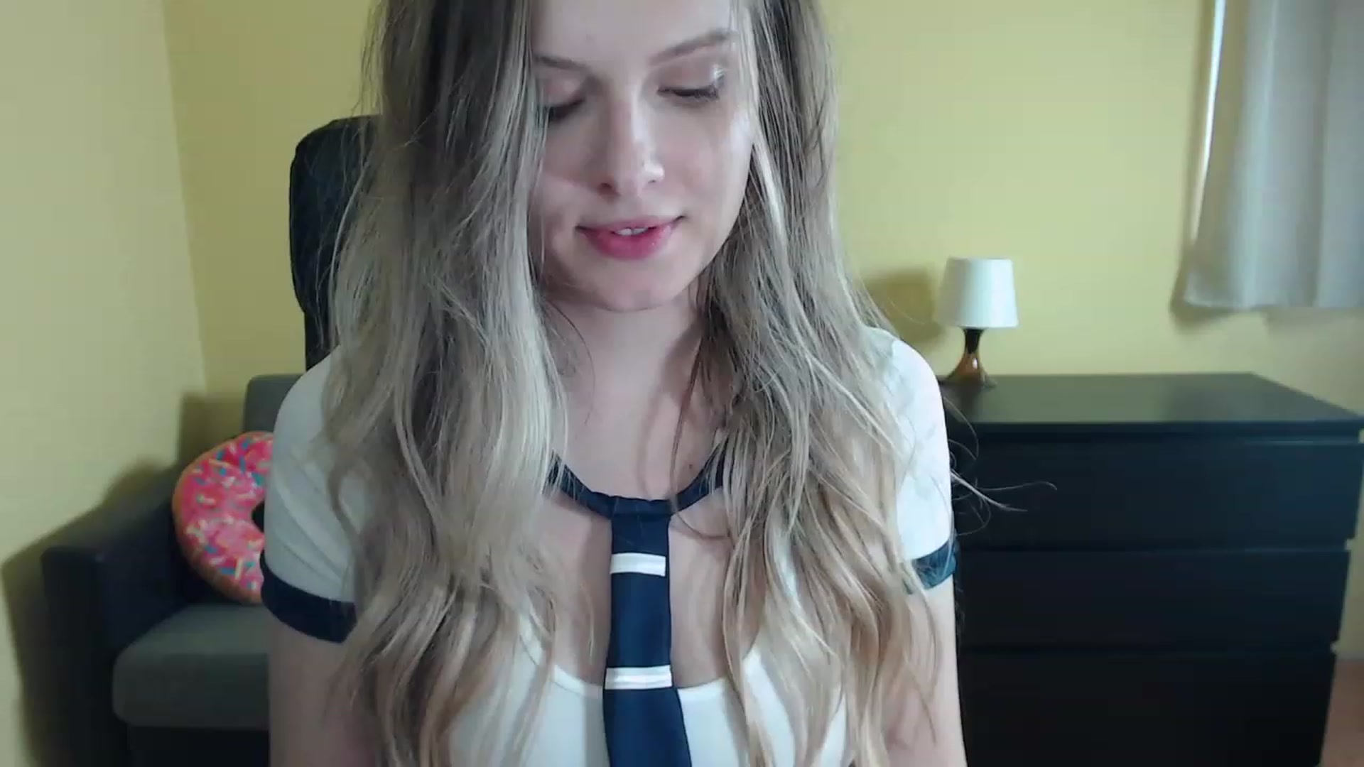 Gallery image thumbnail from Sweettreat_mj's myfreecams stream on, 04/16/2023, 06:40 image 2 of 20