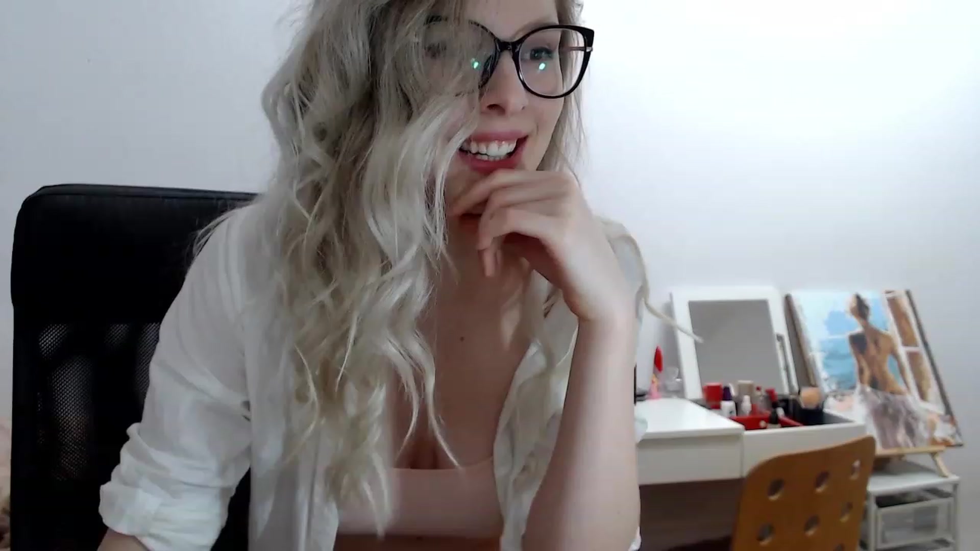 Gallery image thumbnail from Sweettreat_mj's myfreecams stream on, 03/10/2024, 02:57 image 5 of 20