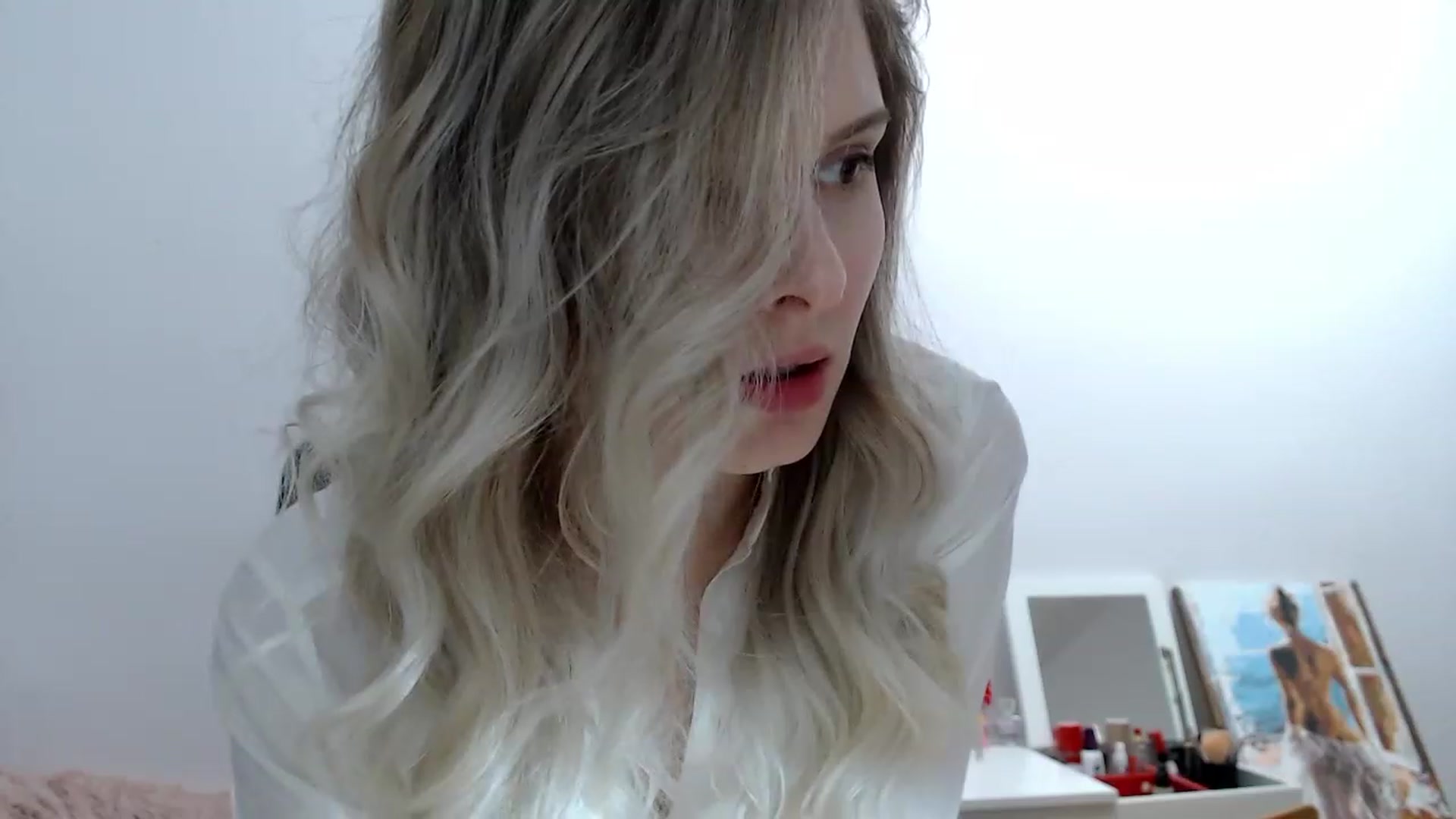 Gallery image thumbnail from Sweettreat_mj's myfreecams stream on, 03/10/2024, 04:04 image 19 of 20
