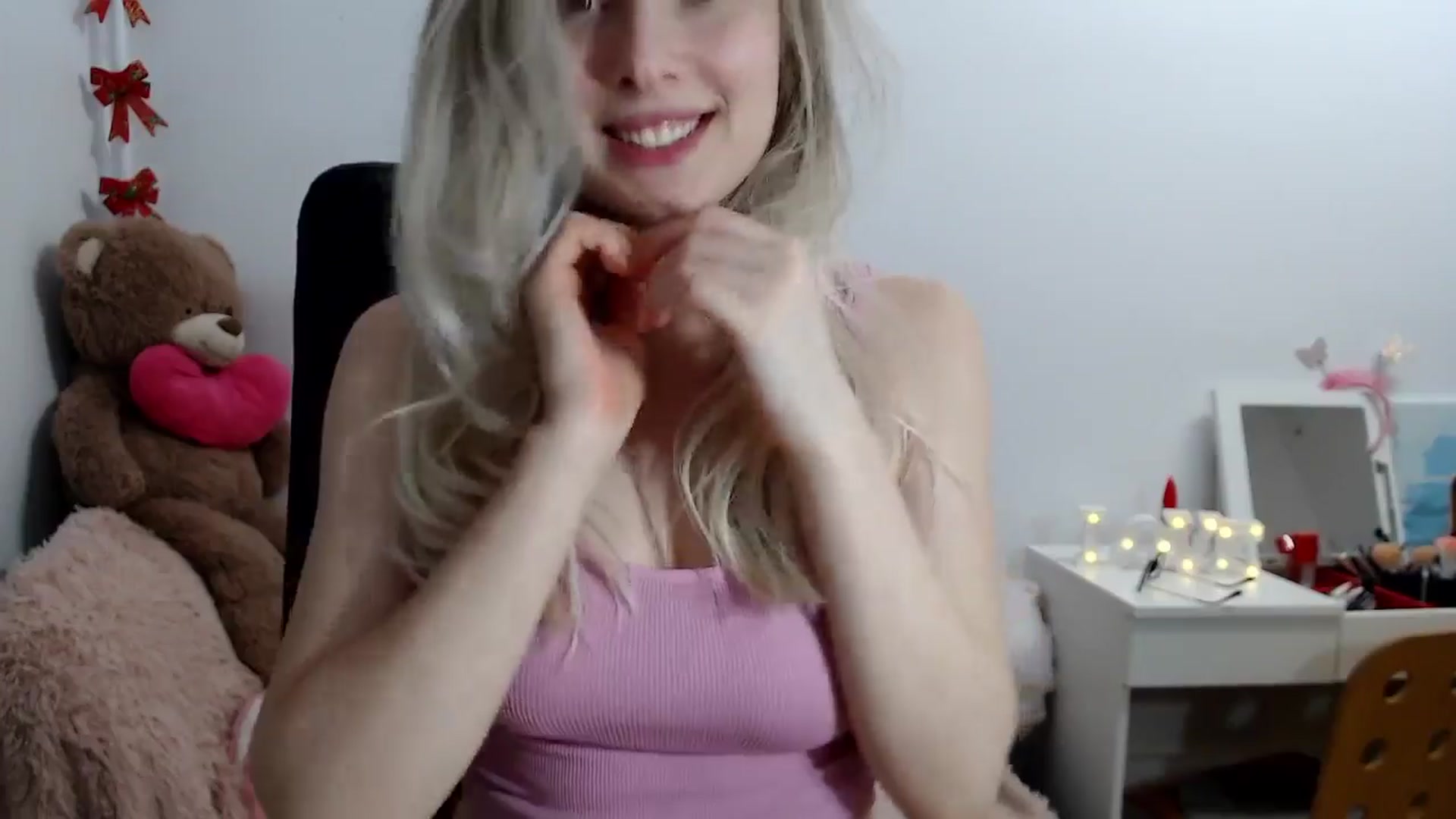 Gallery image thumbnail from Sweettreat_mj's myfreecams stream on, 04/08/2024, 04:48 image 3 of 20