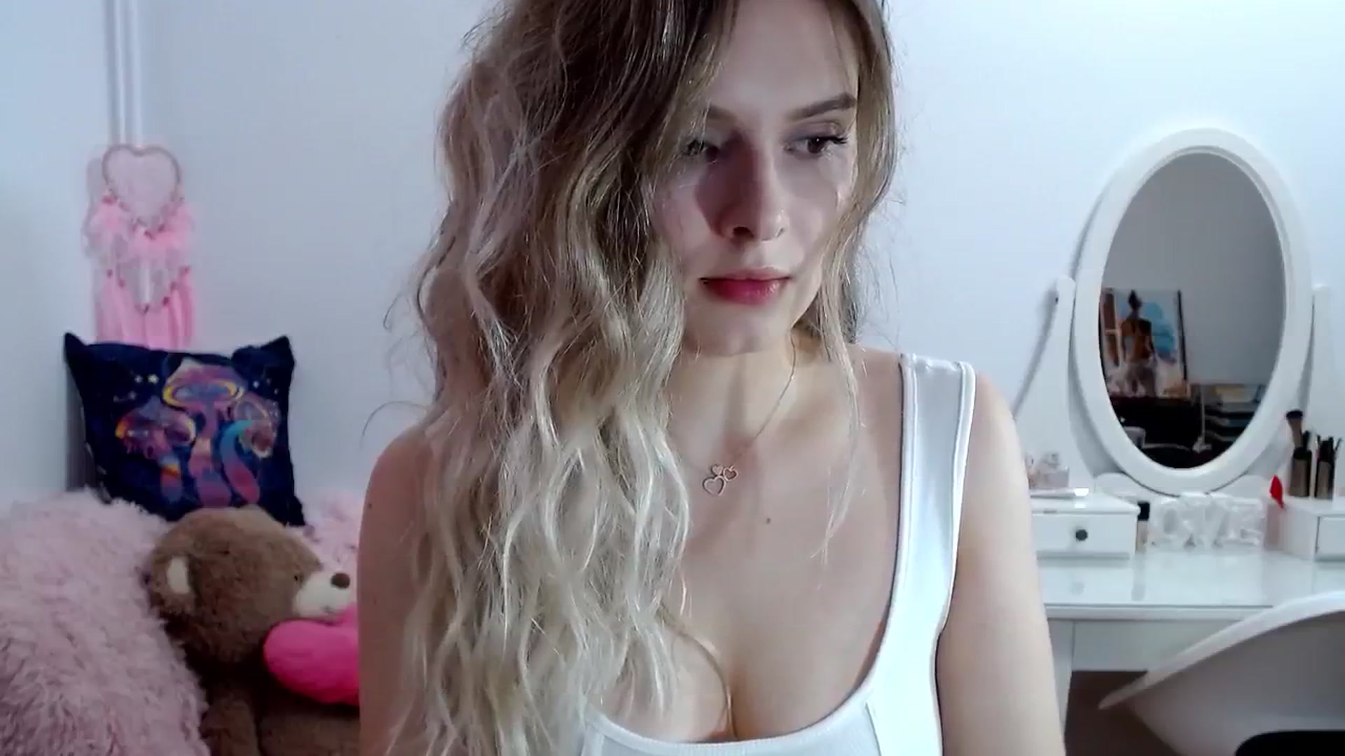 Gallery image thumbnail from Sweettreat_mj's myfreecams stream on, 09/13/2024, 23:29 image 19 of 20