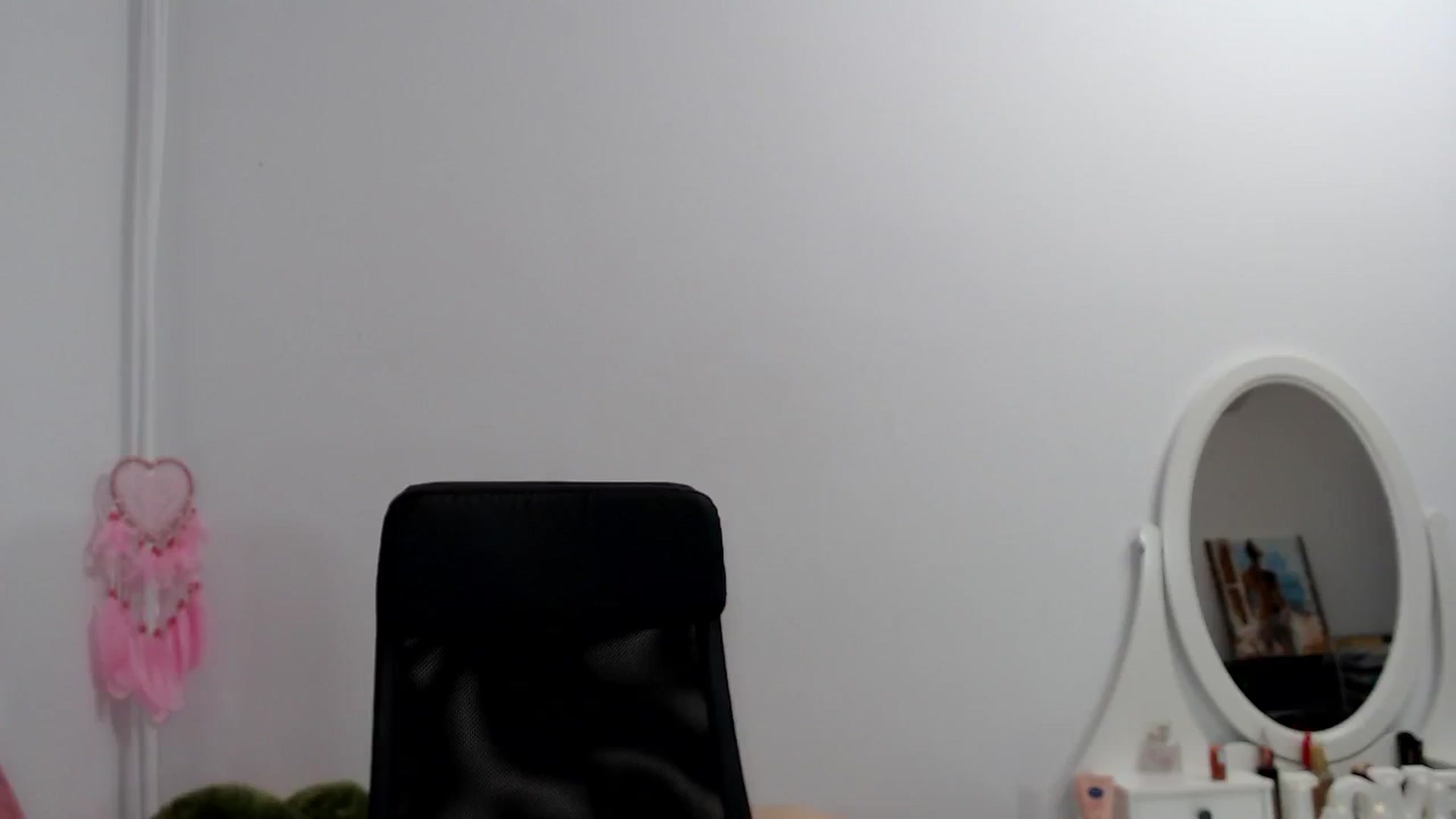 Gallery image thumbnail from Sweettreat_mj's myfreecams stream on, 09/21/2024, 05:02 image 4 of 20