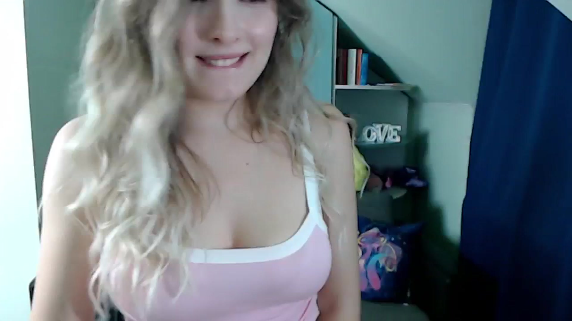 Gallery image thumbnail from Sweettreat_mj's myfreecams stream on, 09/23/2024, 01:53 image 19 of 20