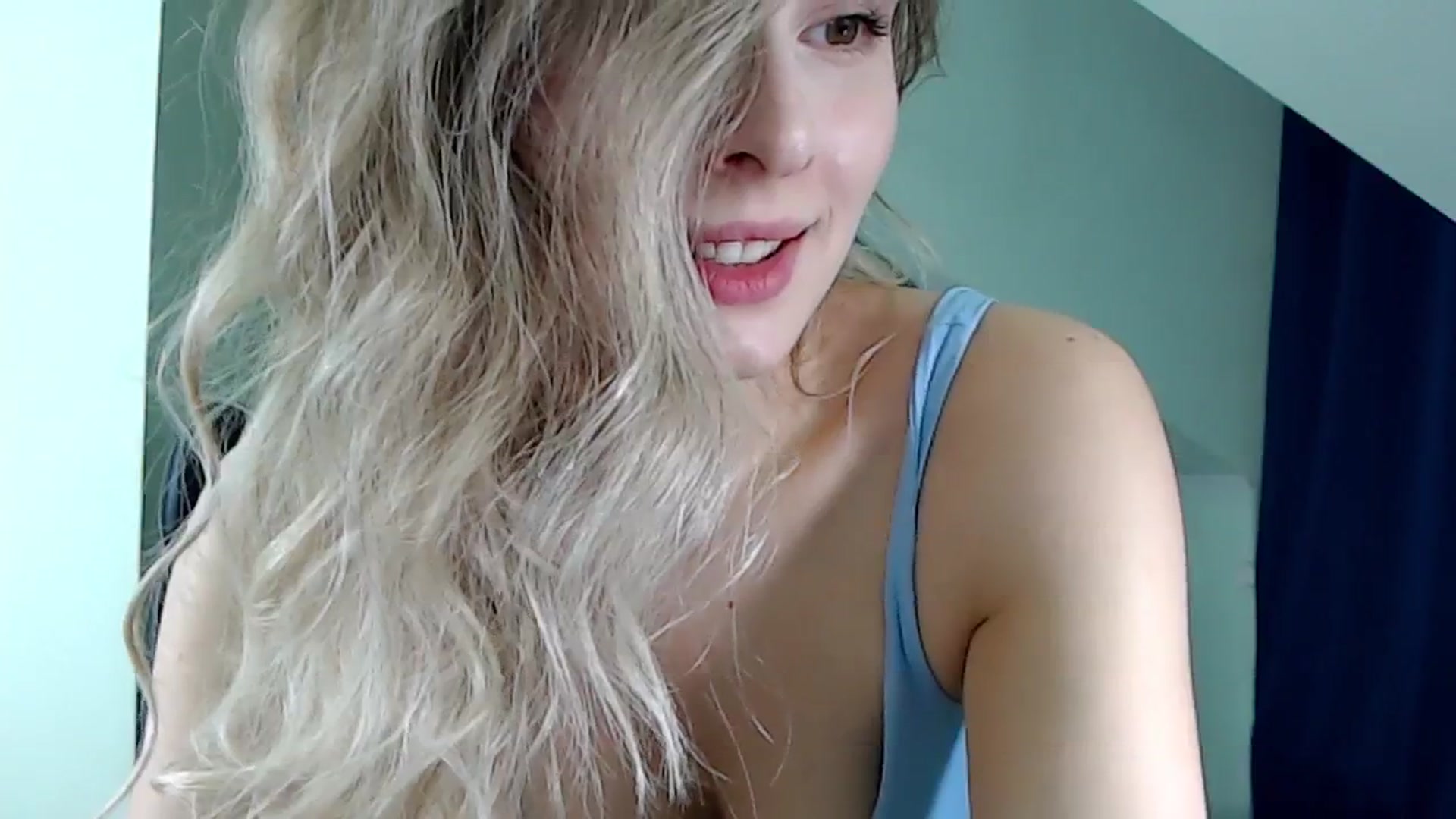 Gallery image thumbnail from Sweettreat_mj's myfreecams stream on, 09/28/2024, 24:30 image 18 of 20