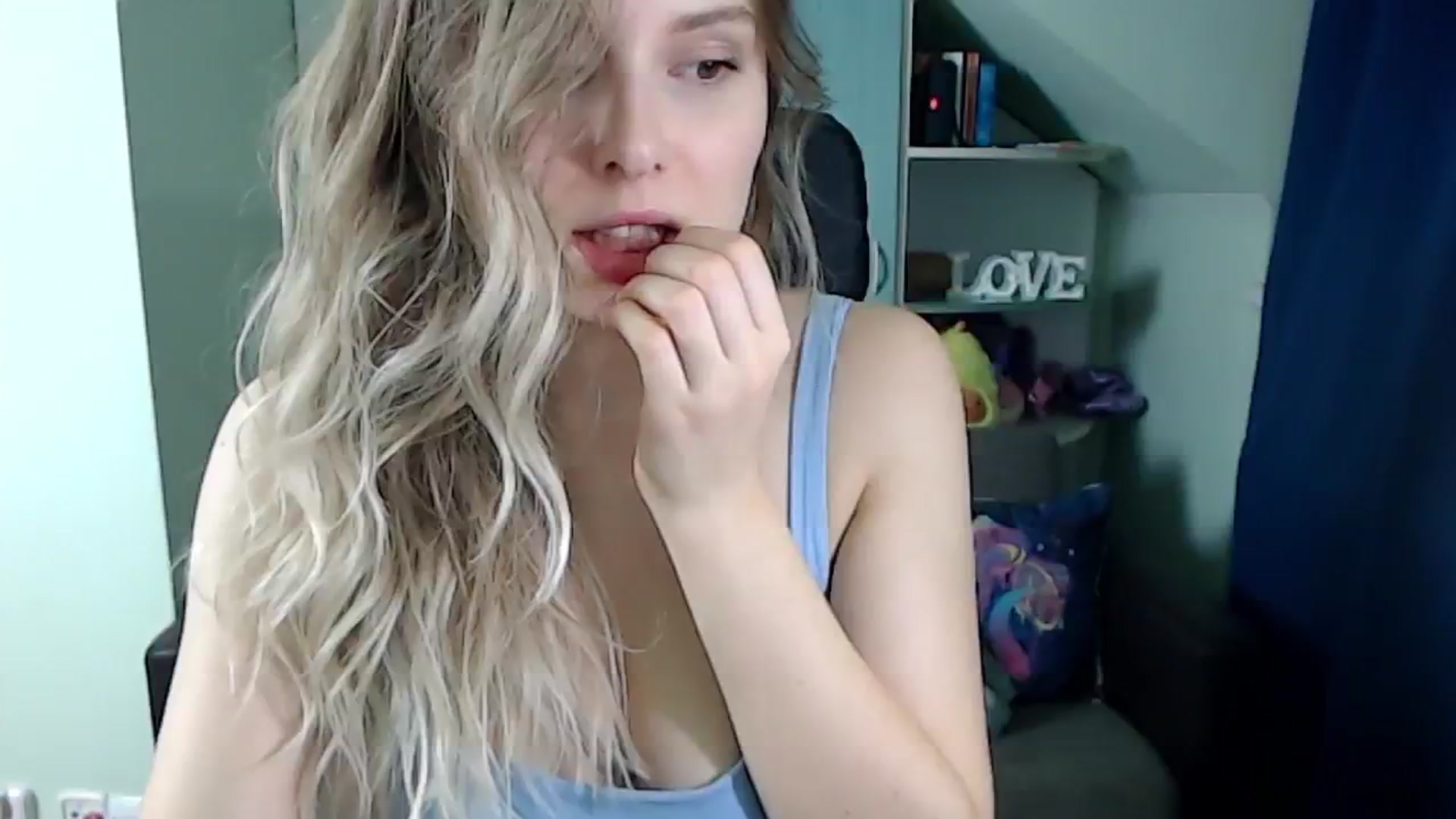 Gallery image thumbnail from Sweettreat_mj's myfreecams stream on, 09/28/2024, 03:24 image 20 of 20