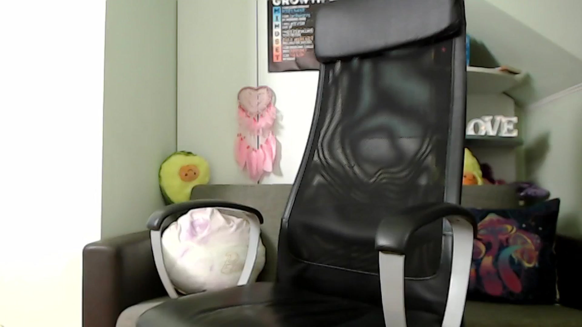 Gallery image thumbnail from Sweettreat_mj's myfreecams stream on, 09/28/2024, 03:24 image 5 of 20